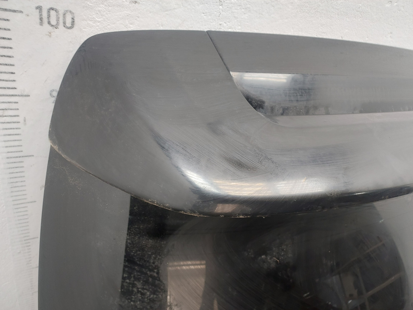 Дверь багажника