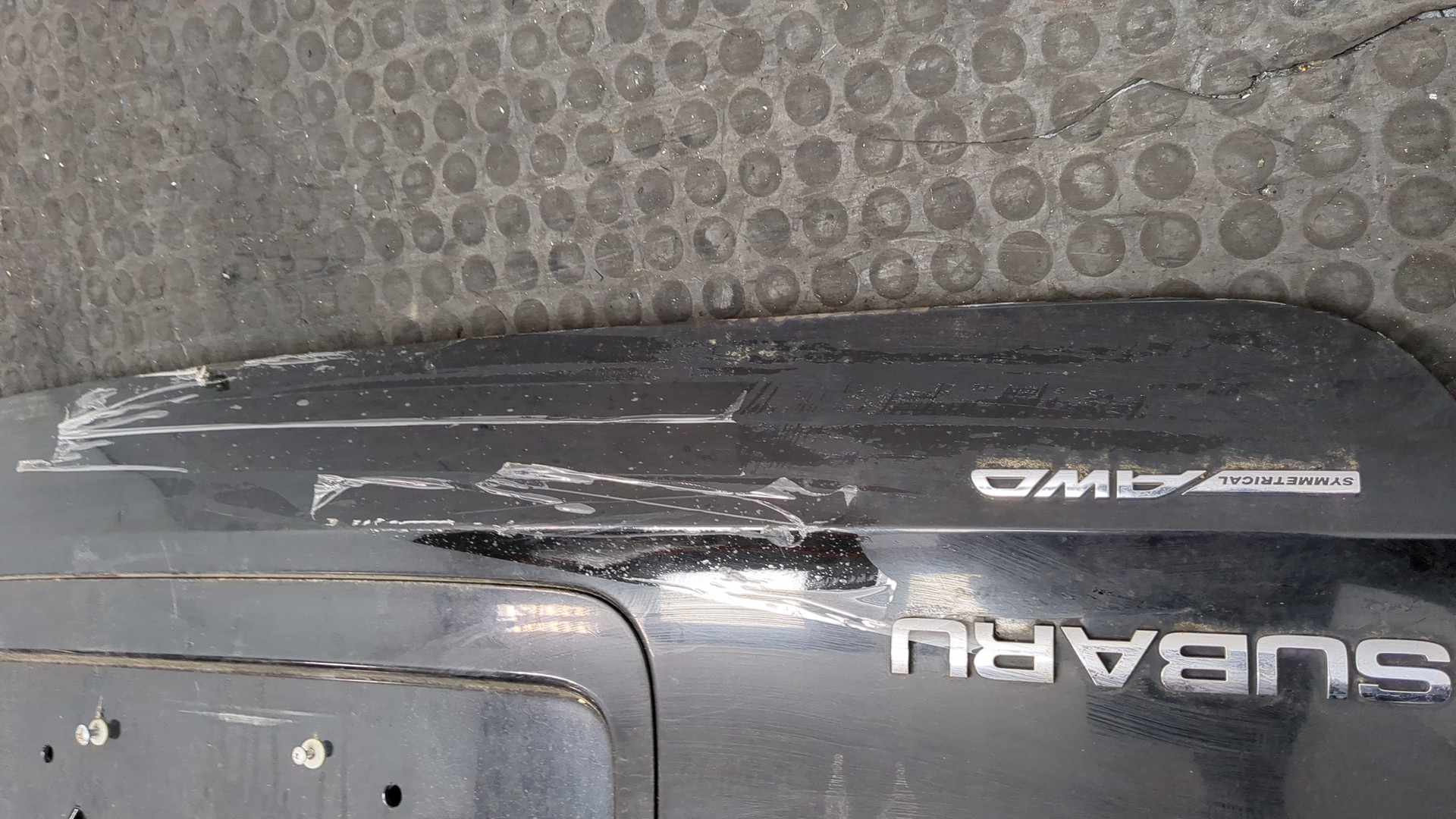 Дверь багажника