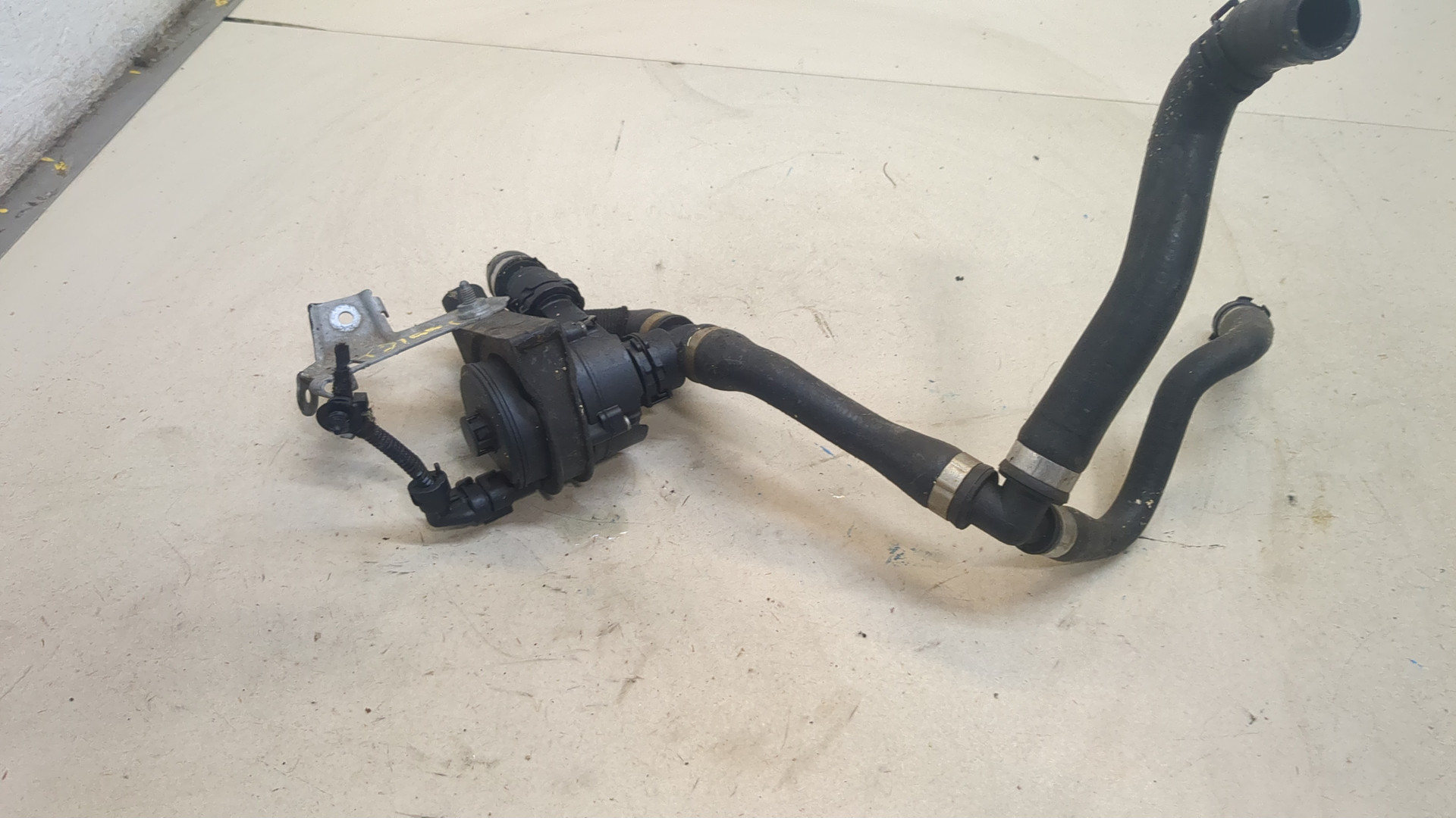 Насос водяной (помпа)