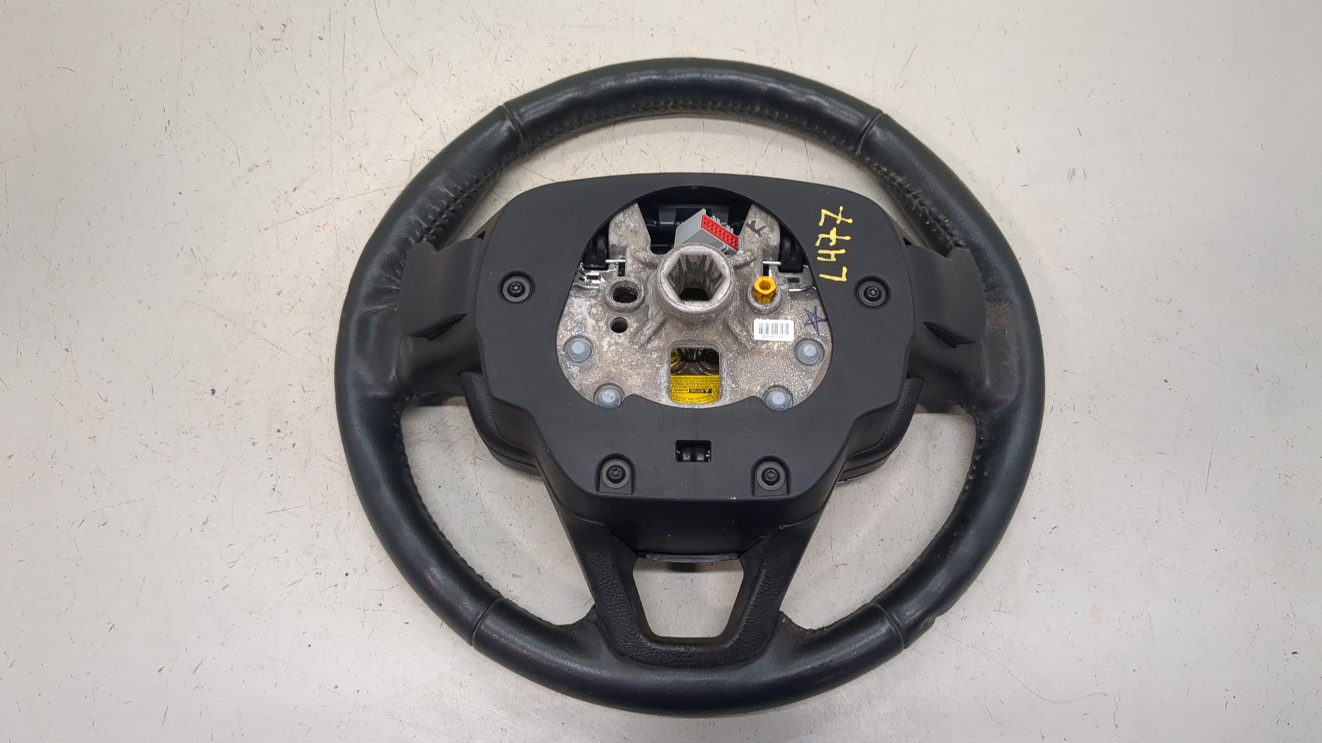 Рулевое колесо (руль)