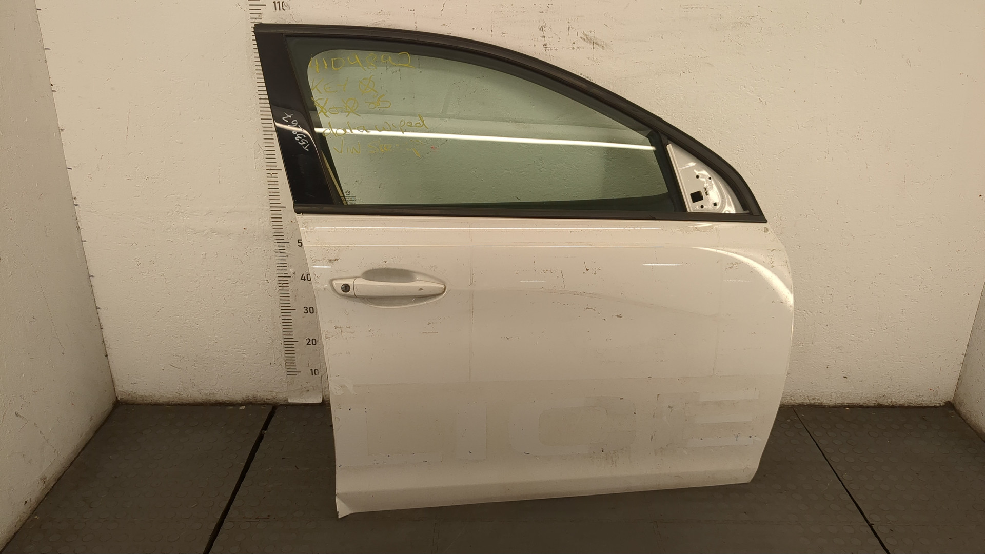 Дверь передняя правая