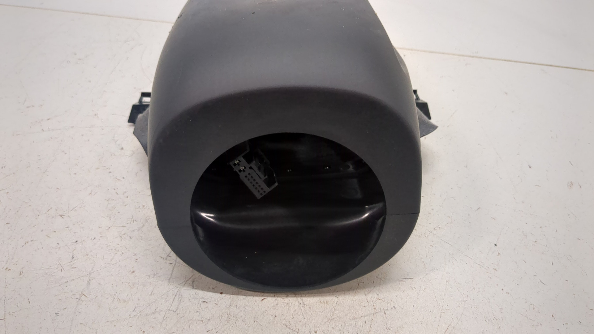 Кожух рулевой колонки