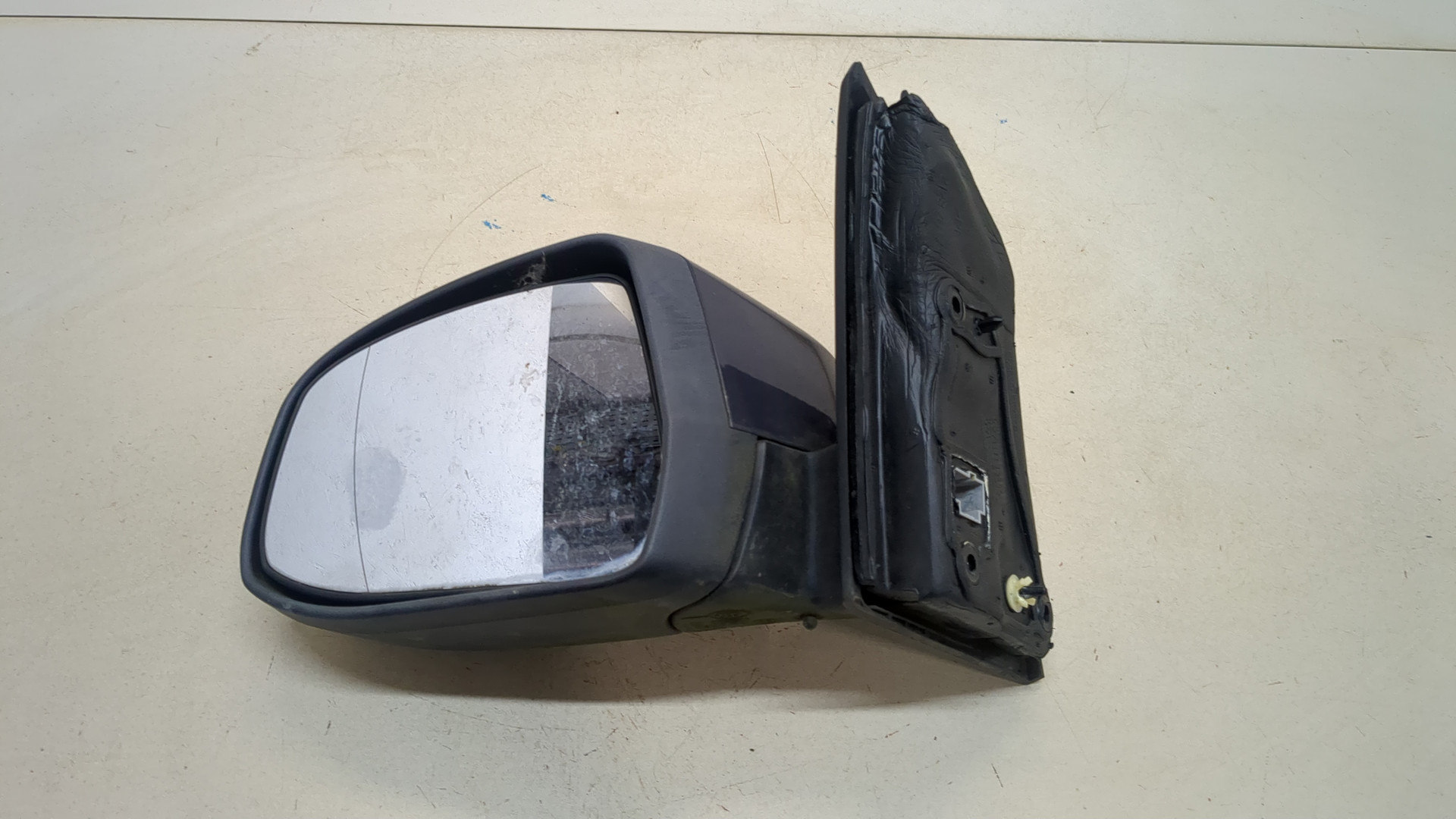 Зеркало левое электрическое