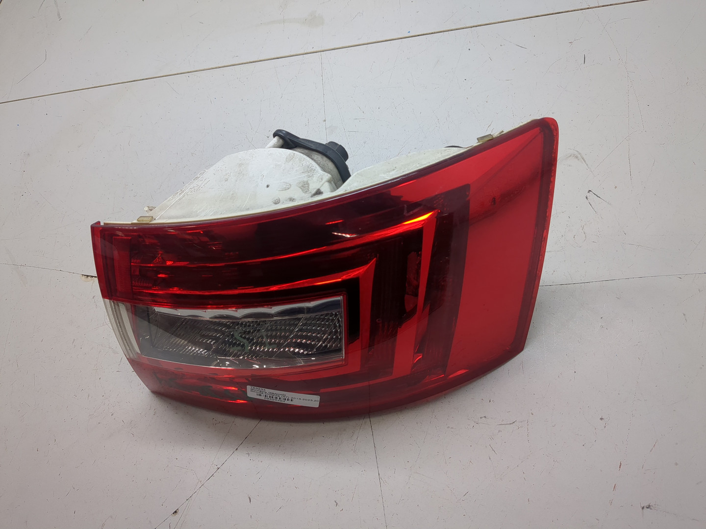 Фонарь задний правый