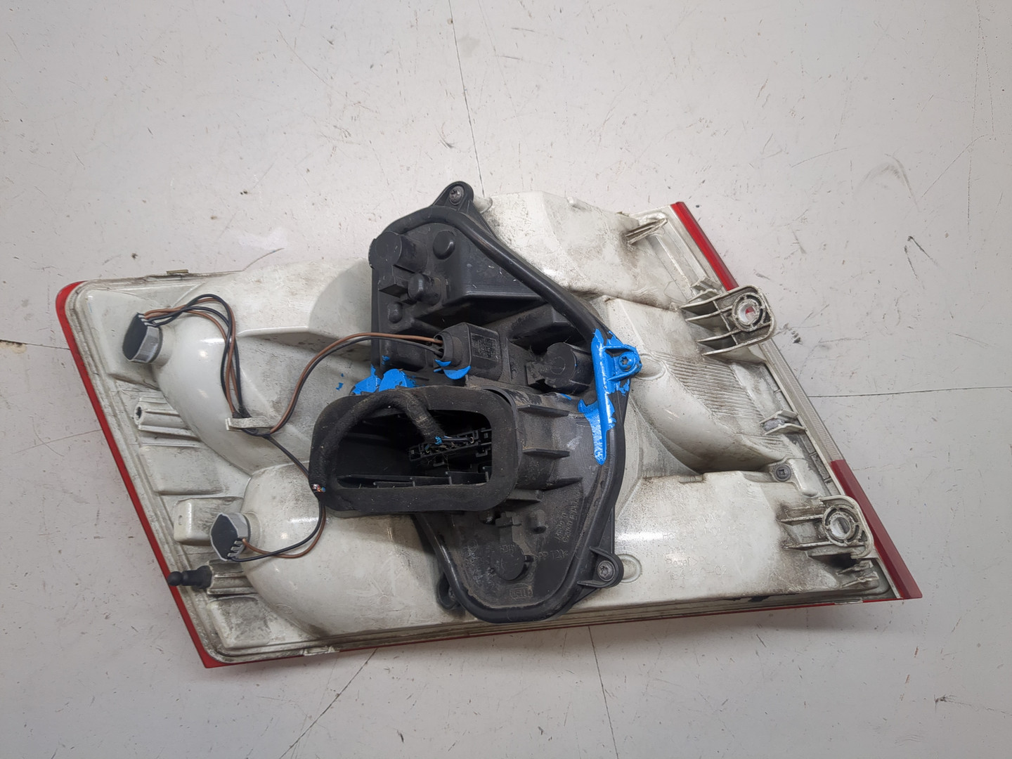 Фонарь задний правый