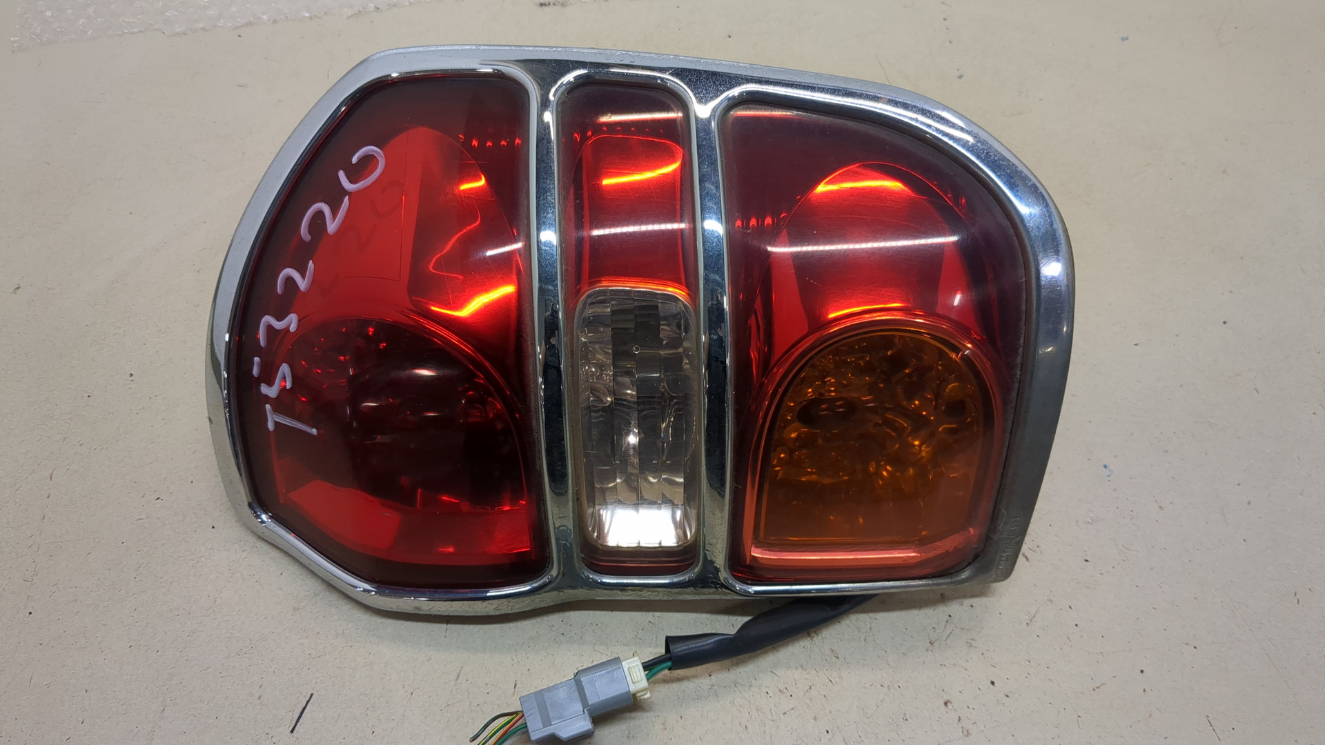 Фонарь задний правый