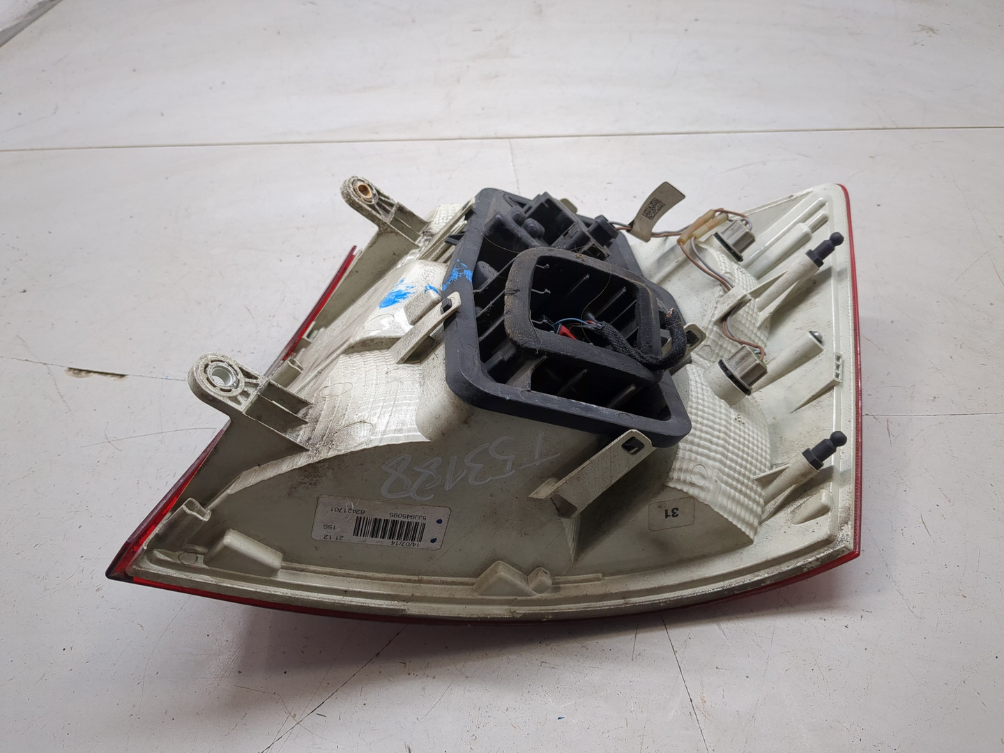 Фонарь задний левый