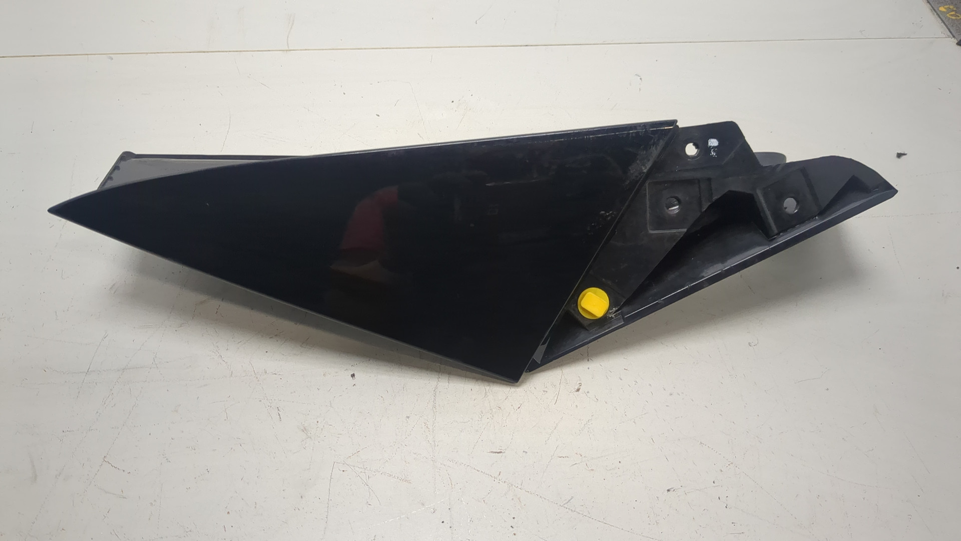 Накладка заднего крыла левого