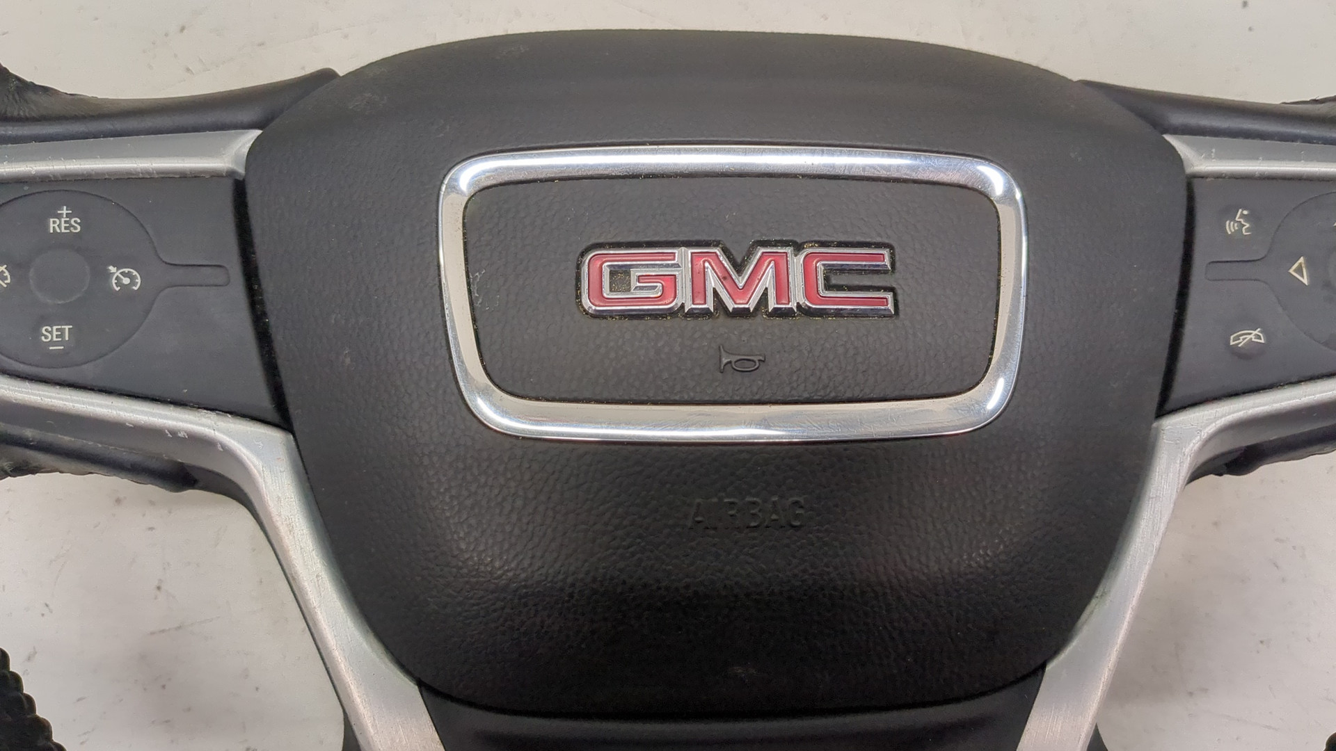 Рулевое колесо (руль)