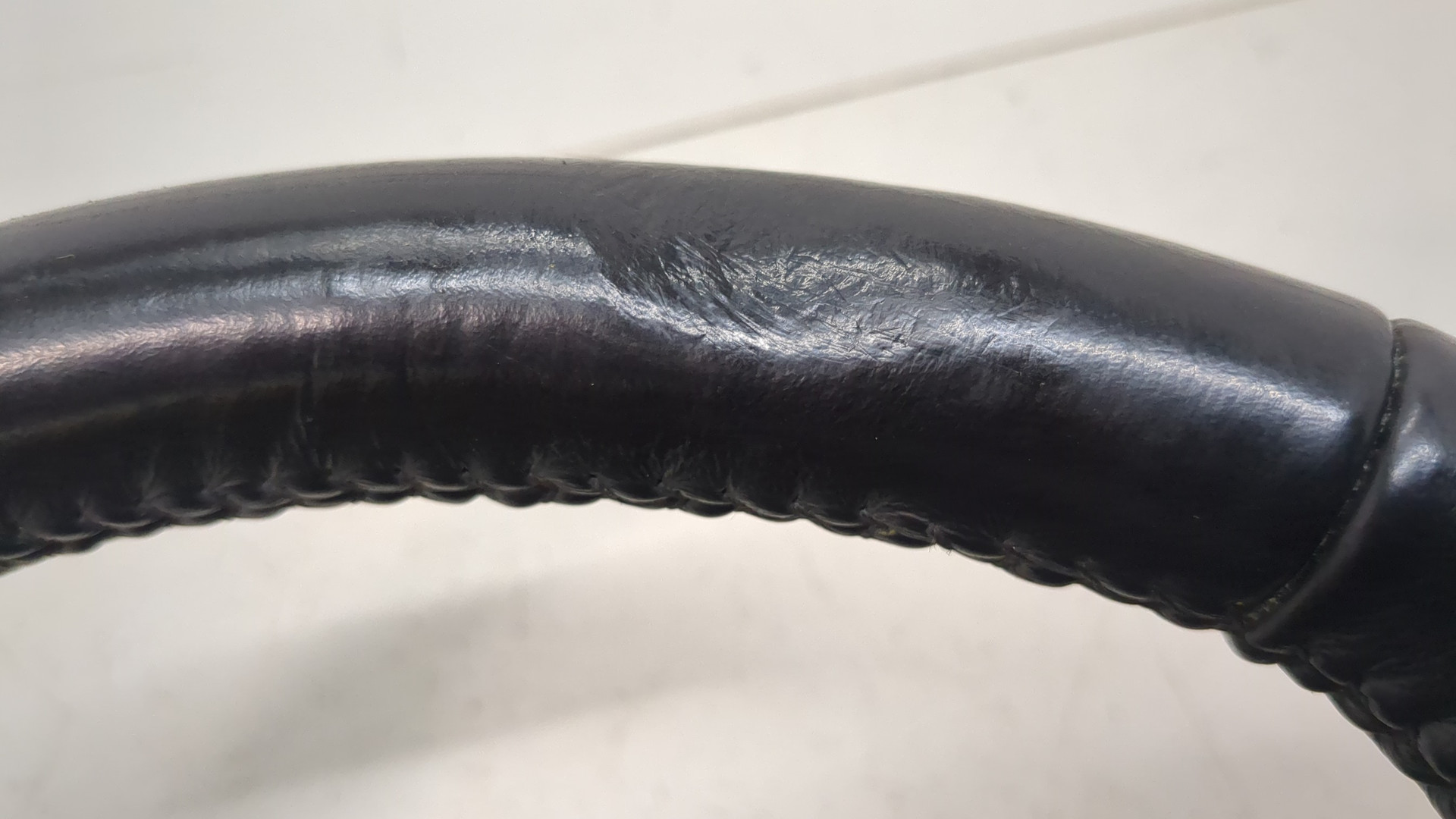 Рулевое колесо (руль)