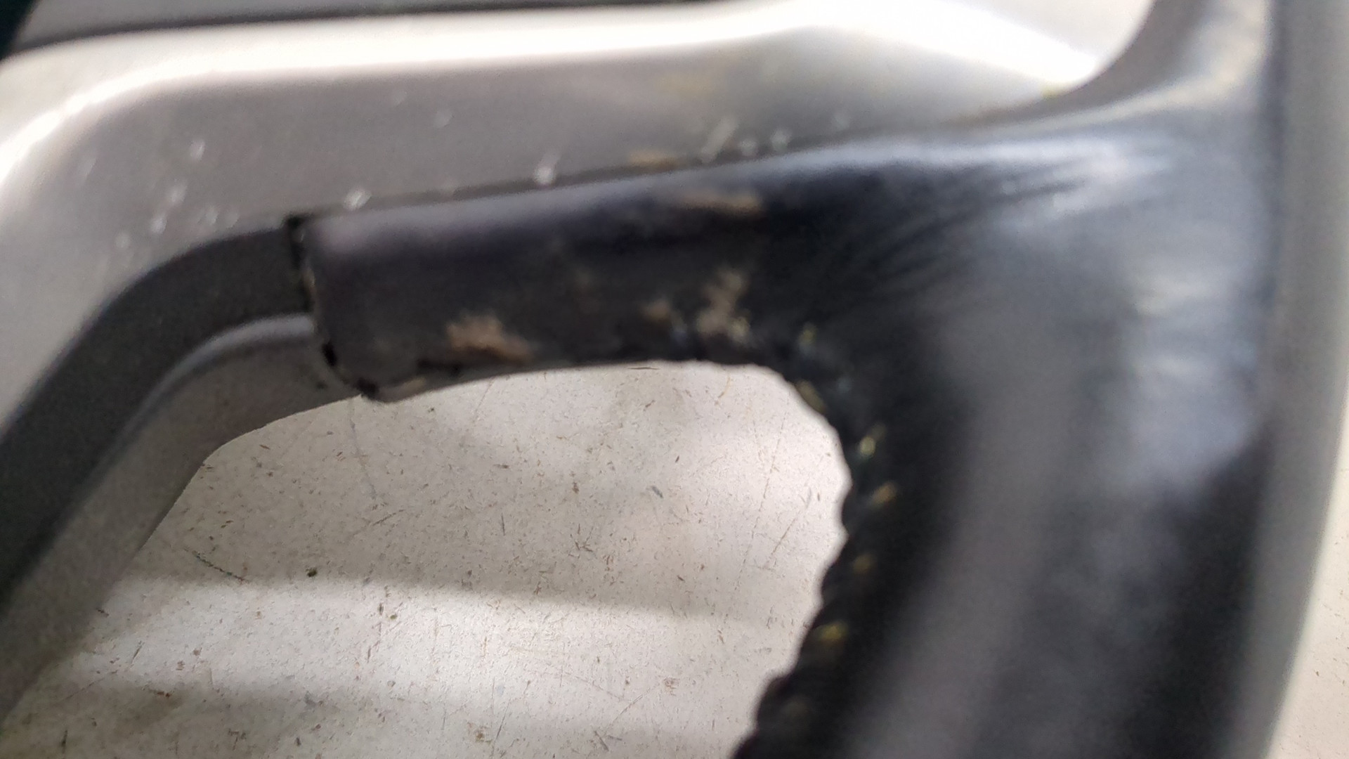 Рулевое колесо (руль)