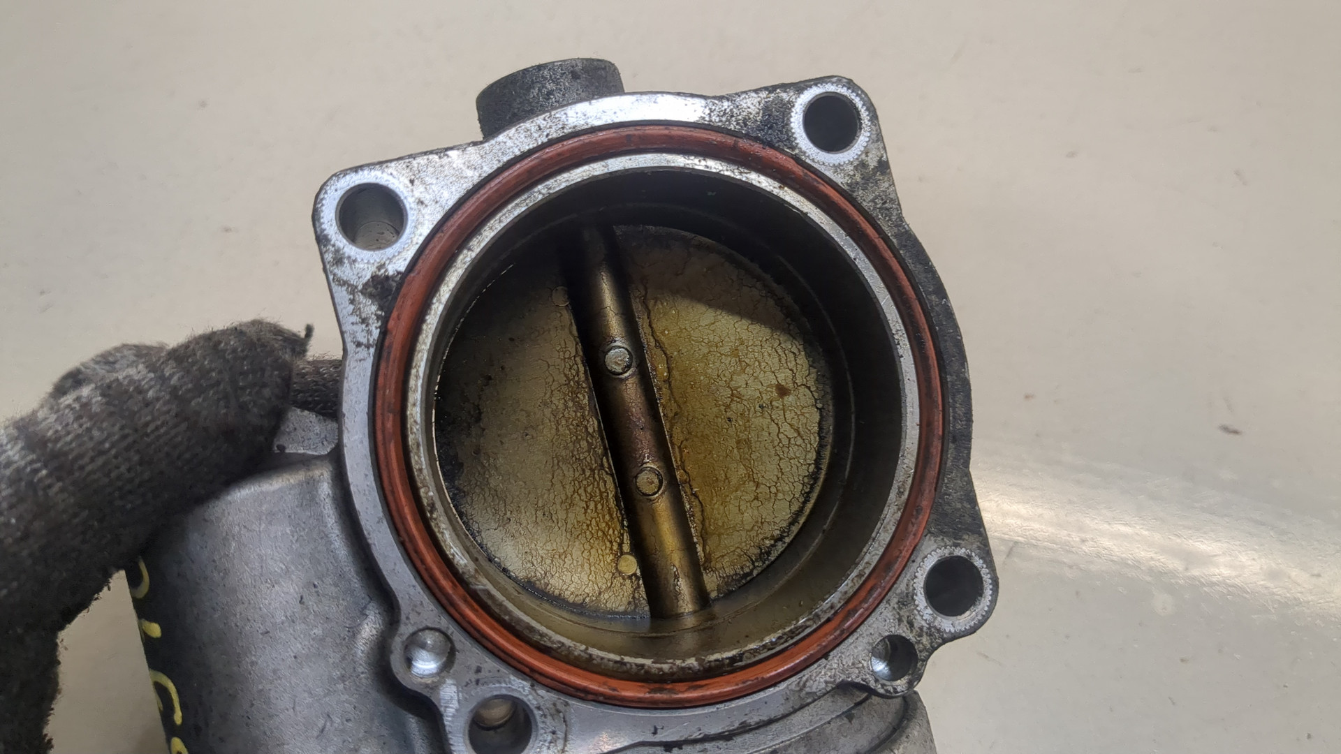 Заслонка дроссельная электрическая