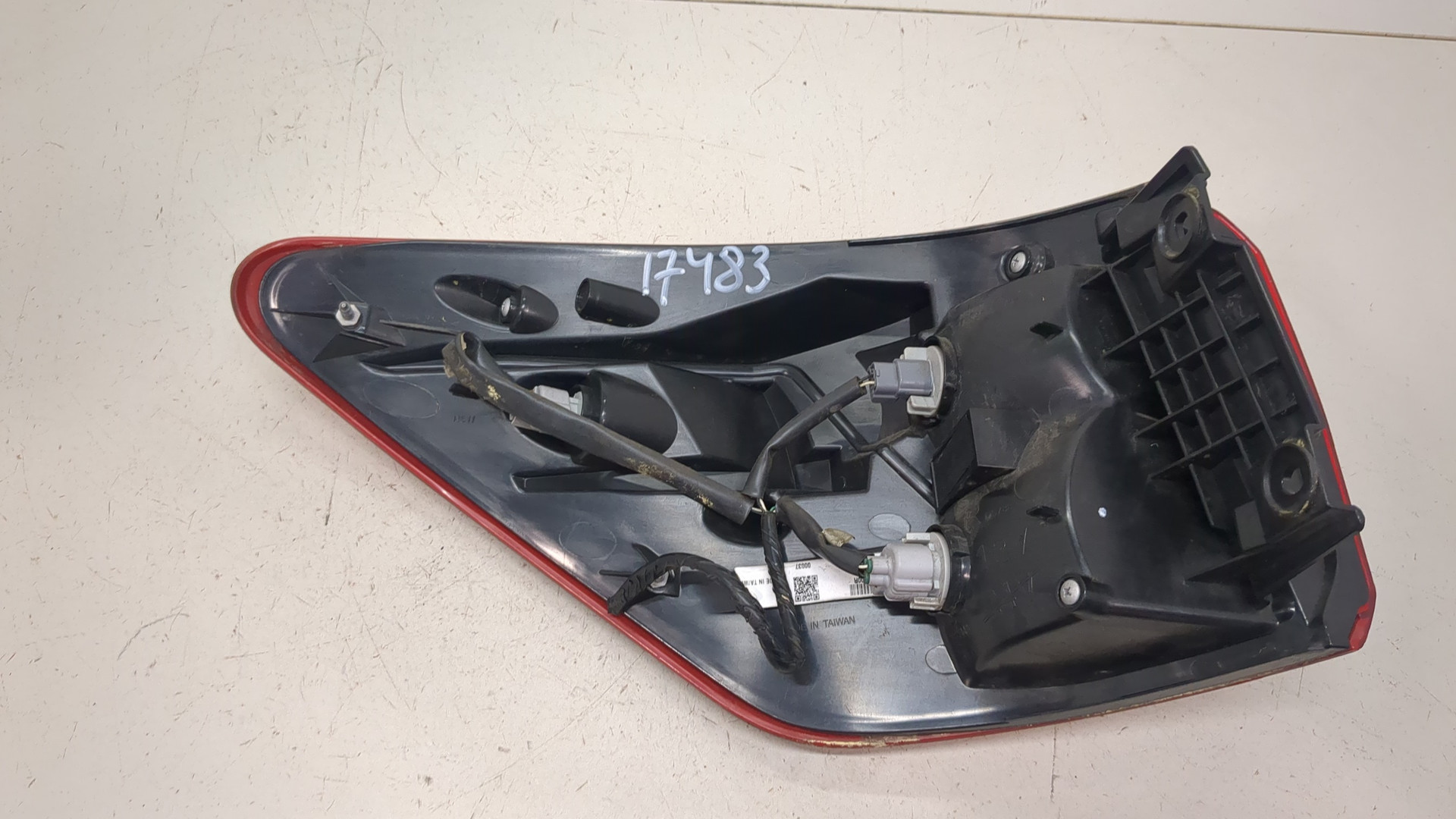 Фонарь задний правый