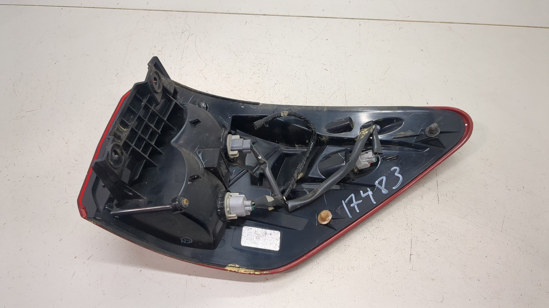 Фонарь задний левый