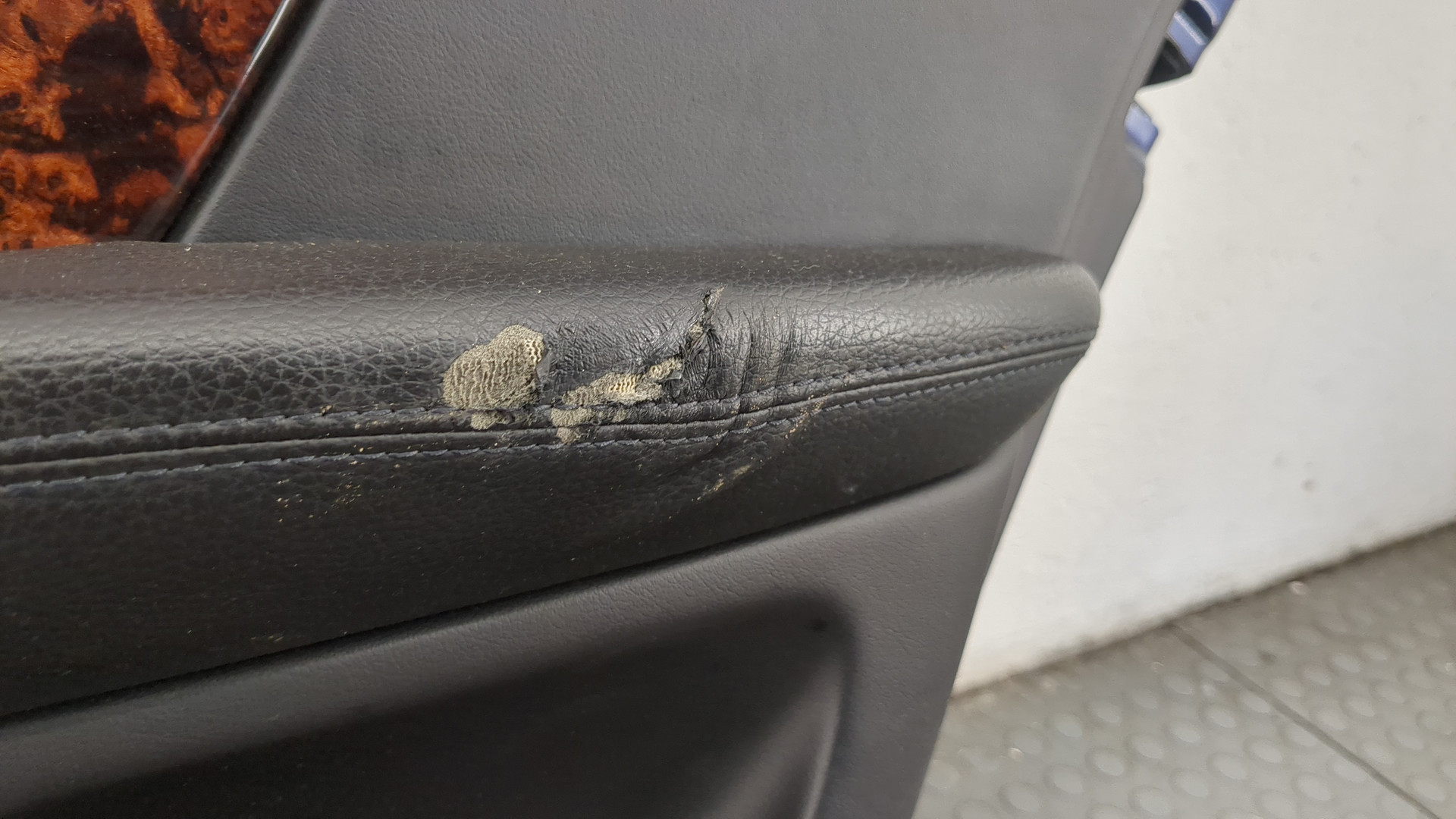 Дверь задняя правая