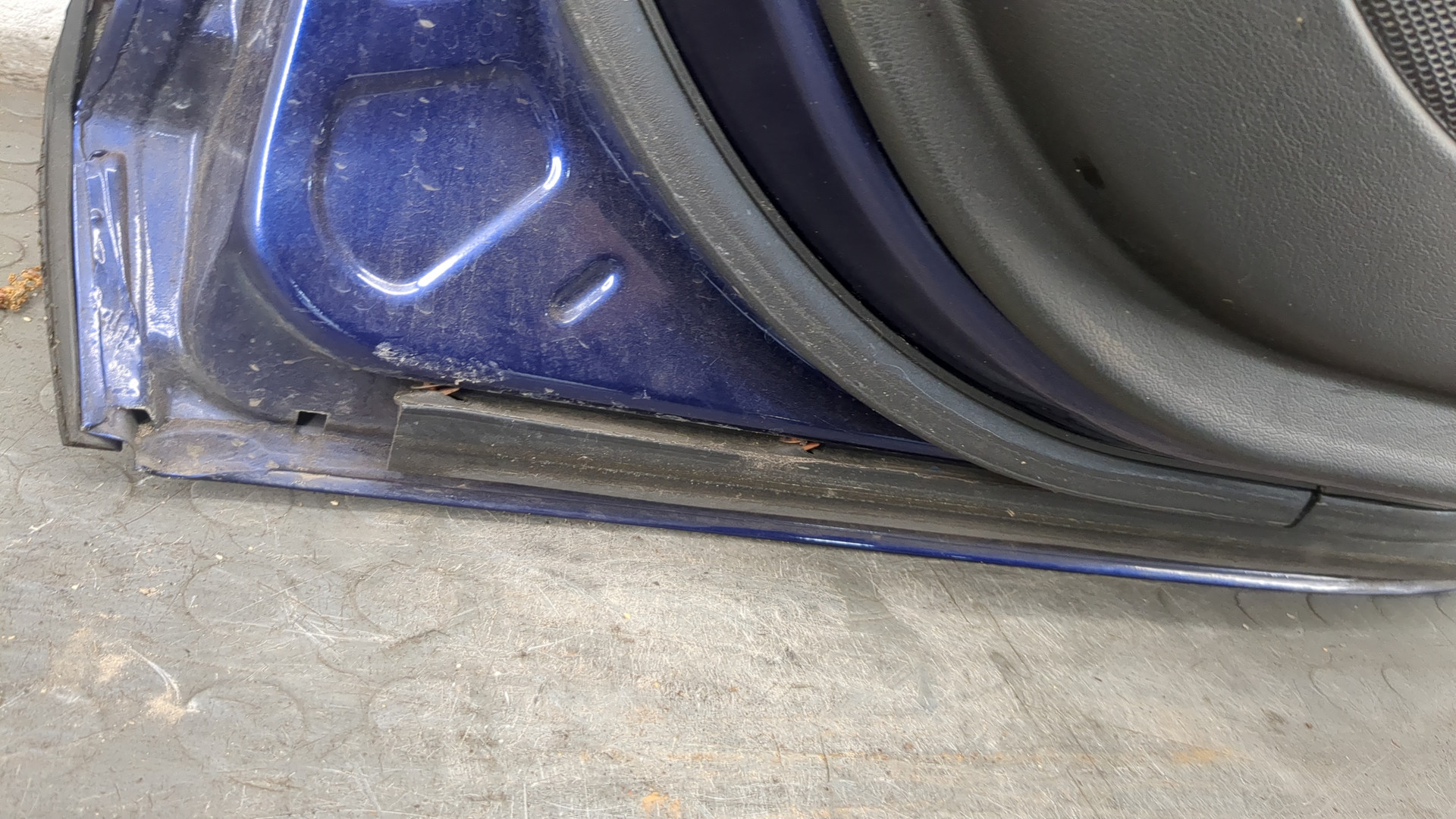 Дверь задняя правая