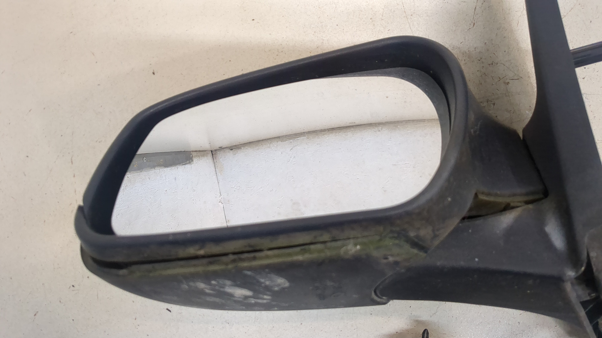 Зеркало левое электрическое