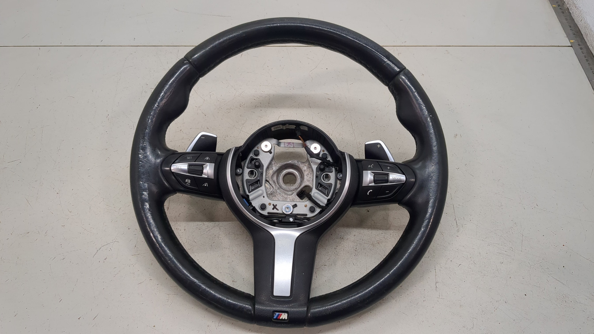 Рулевое колесо (руль)