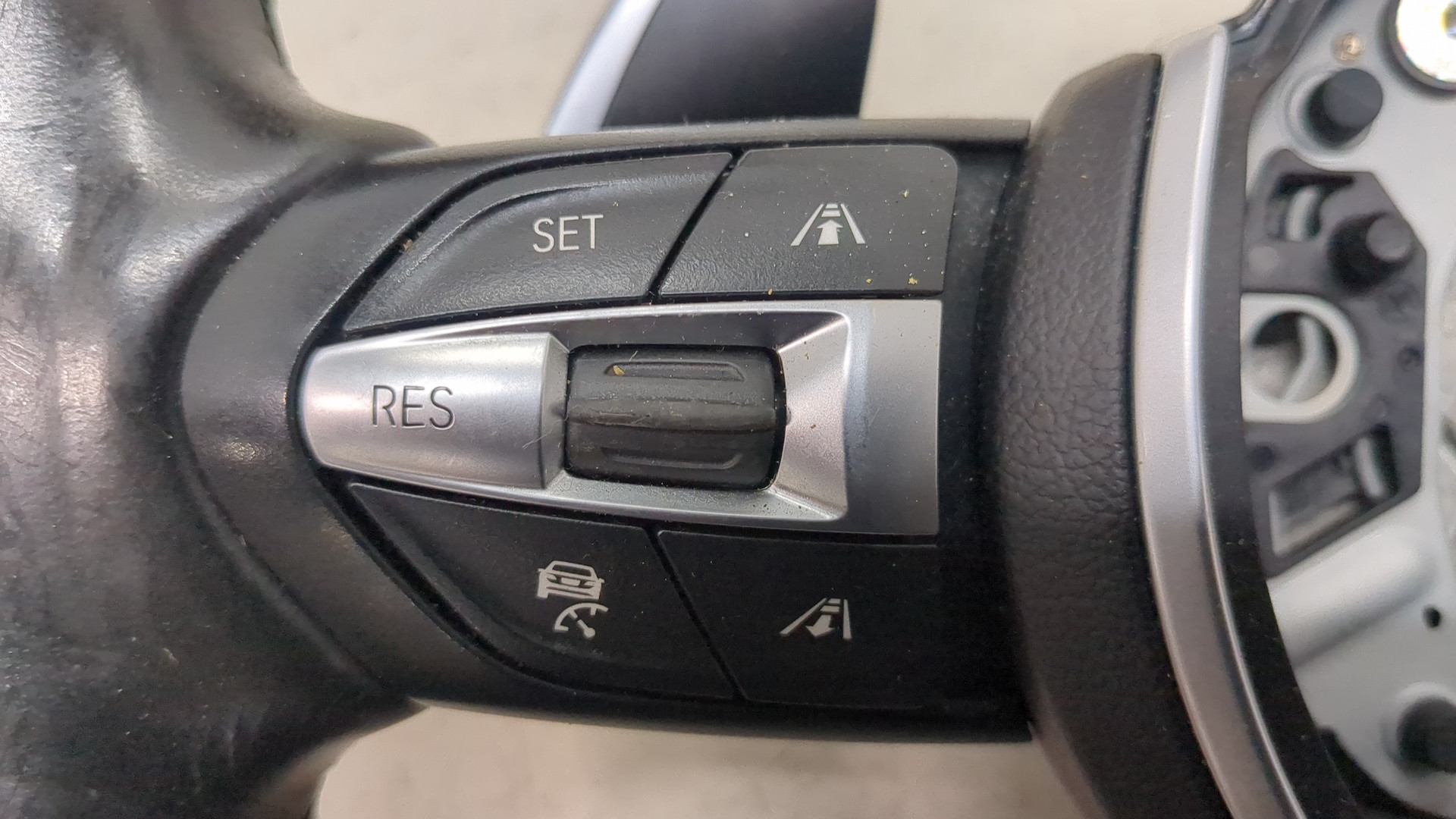 Рулевое колесо (руль)