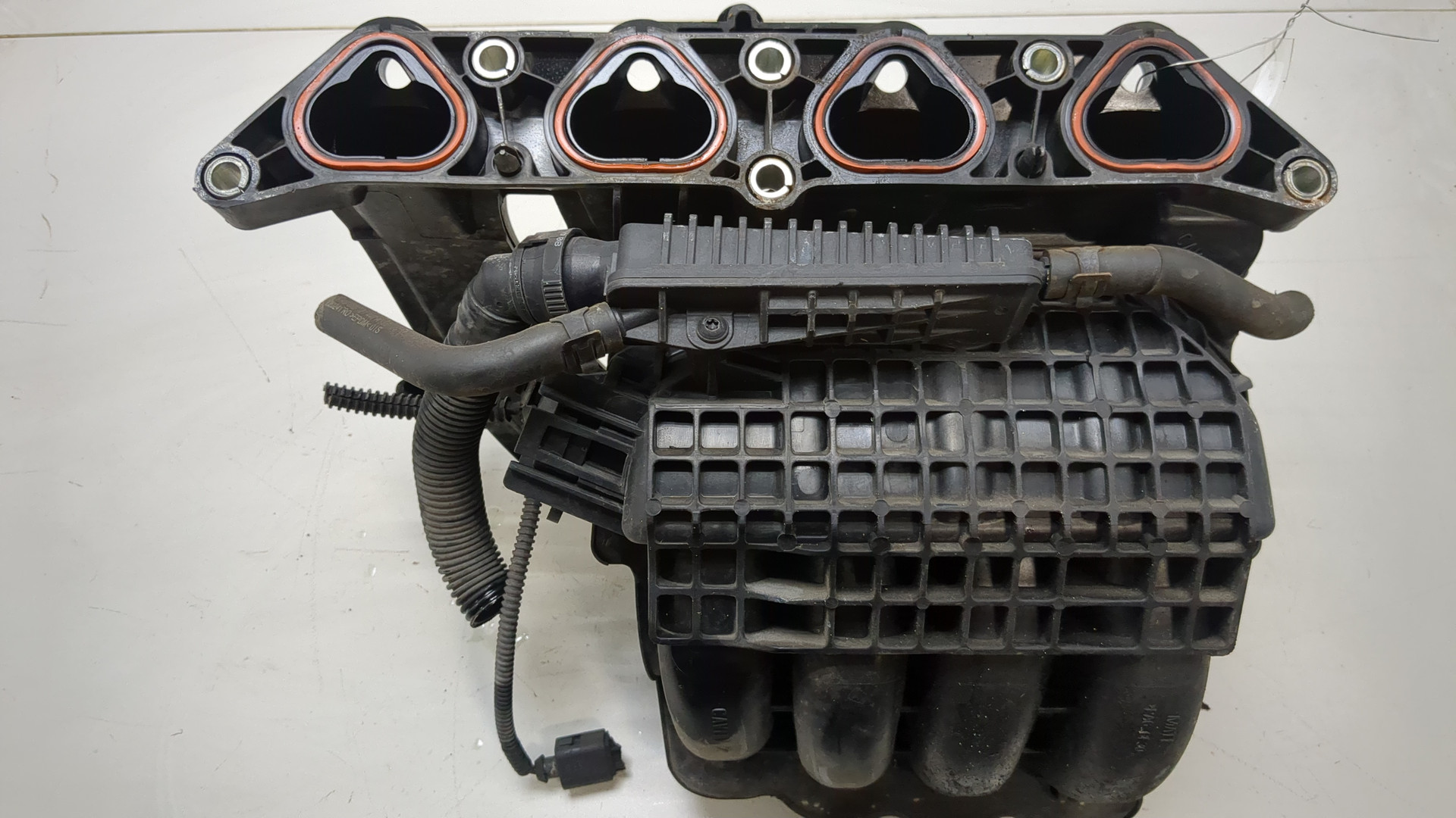 Коллектор впускной