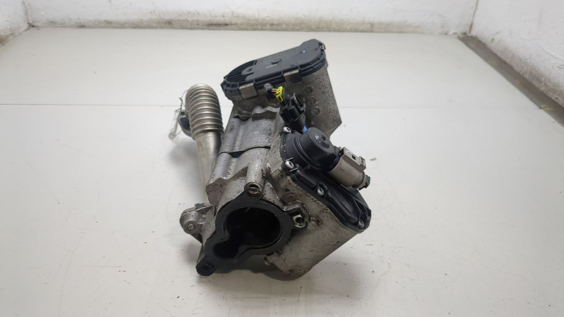 Заслонка дроссельная электрическая