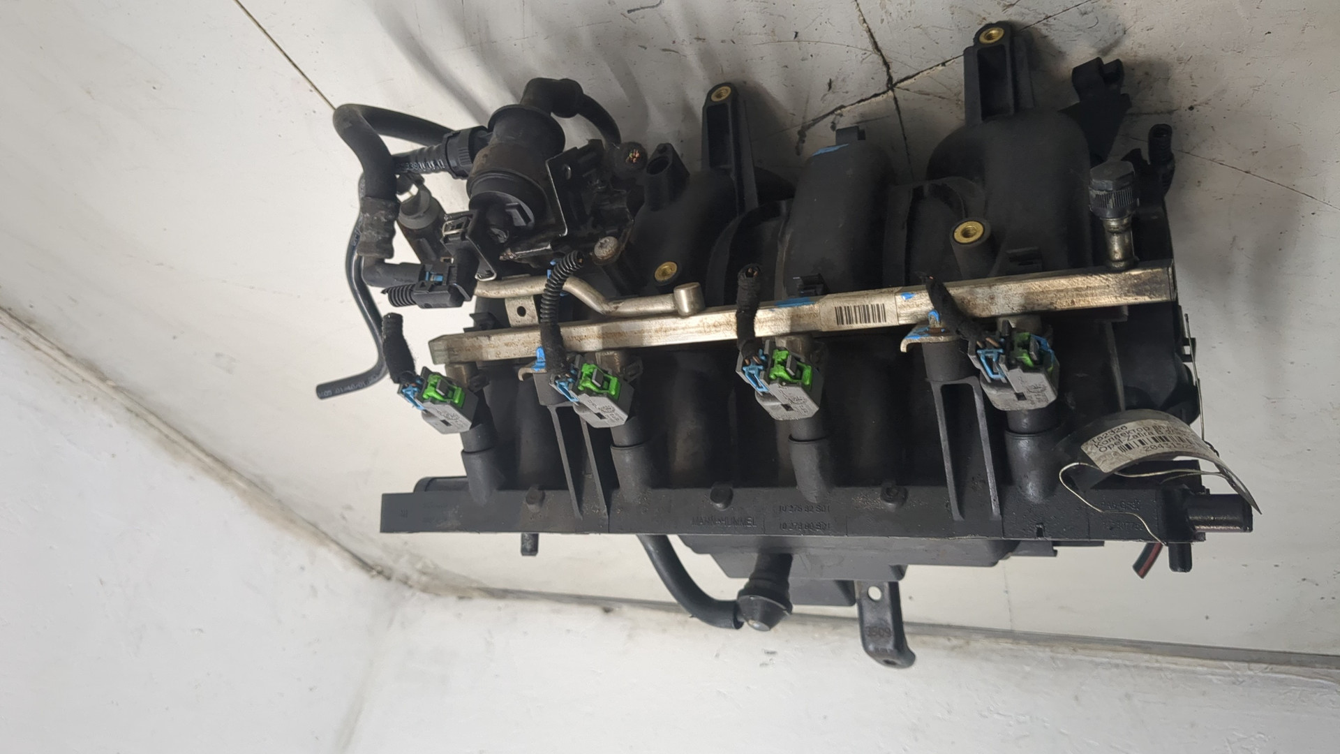 Коллектор впускной