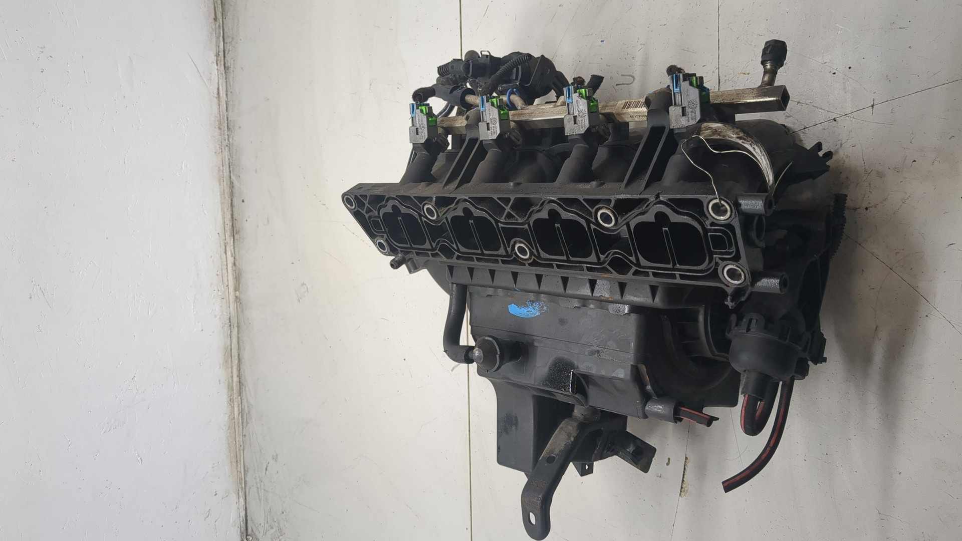 Коллектор впускной