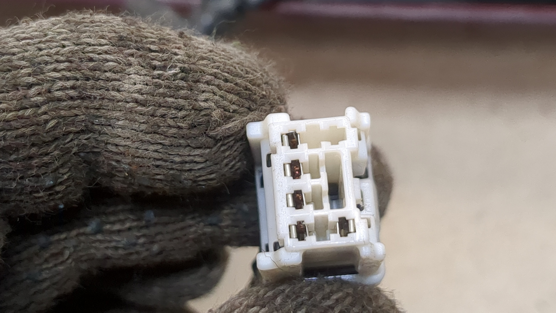 Фонарь задний правый