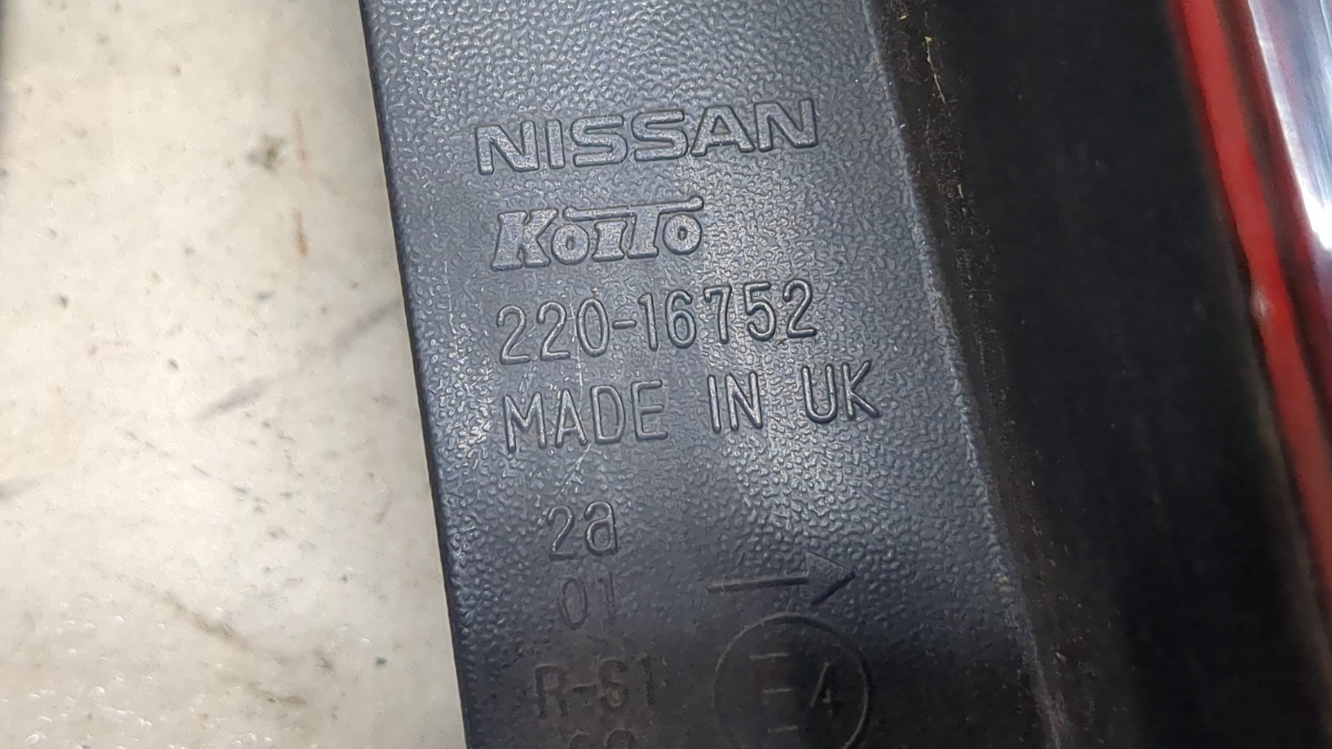 Фонарь задний правый