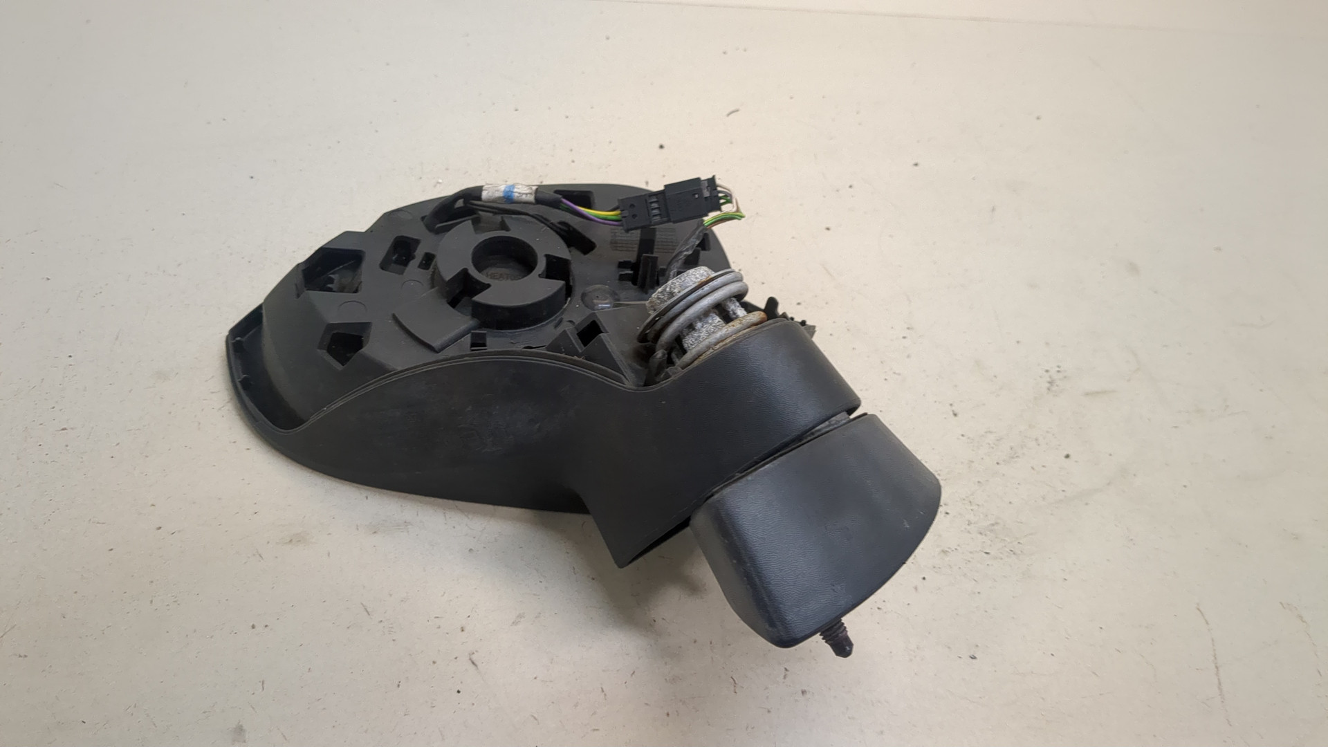 Зеркало правое электрическое