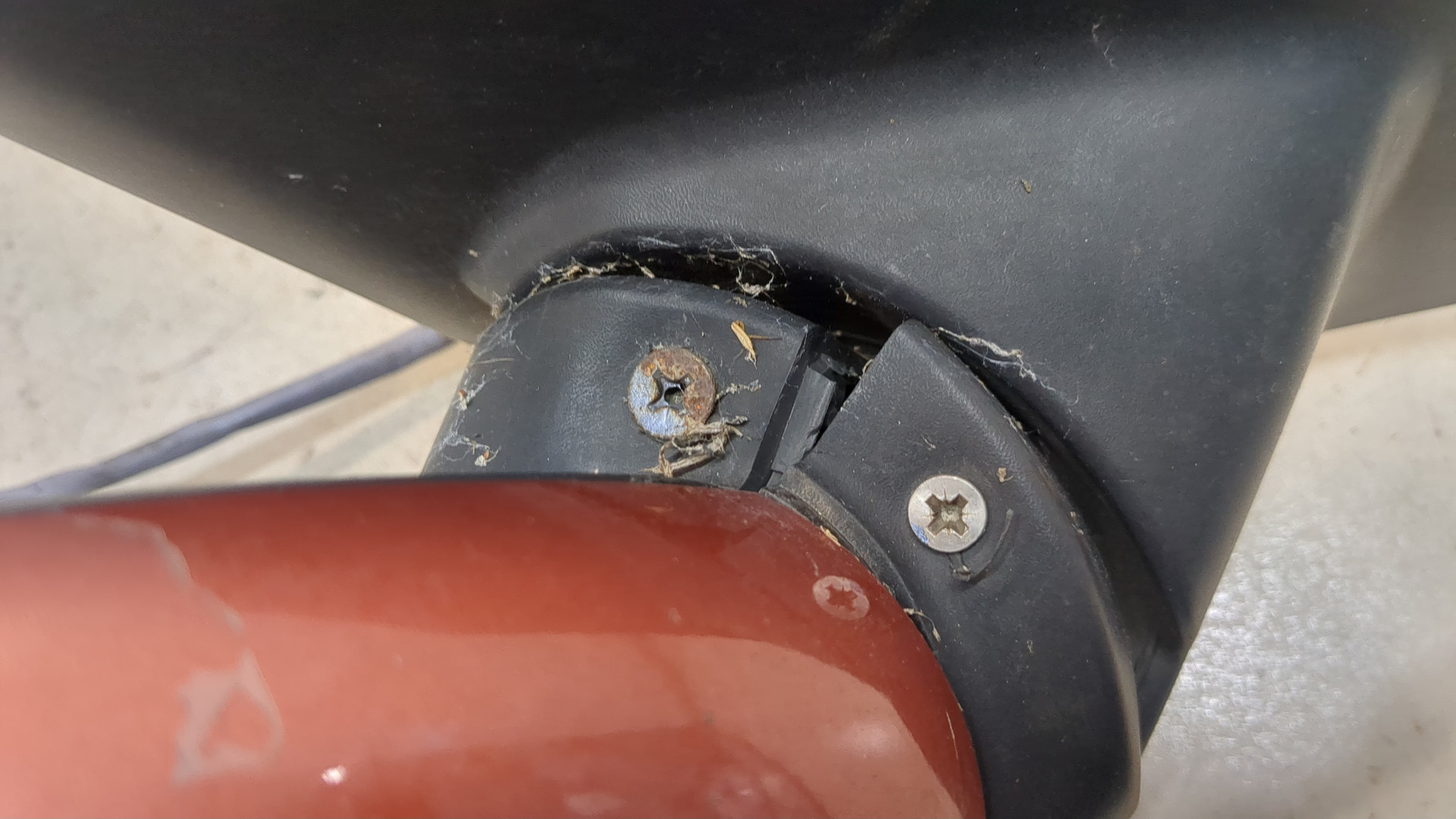 Зеркало правое электрическое