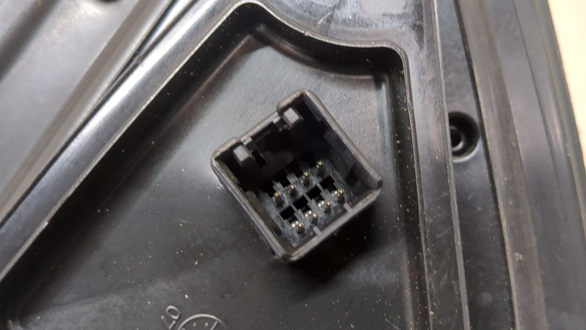 Зеркало левое электрическое