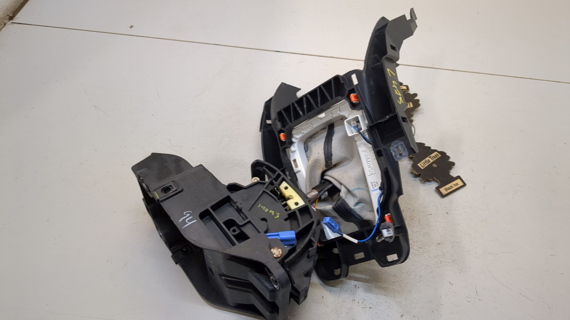 Кулиса МКПП / АКПП