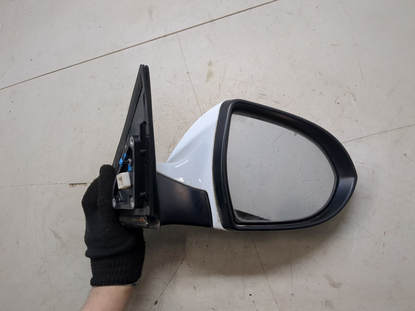 Зеркало правое электрическое