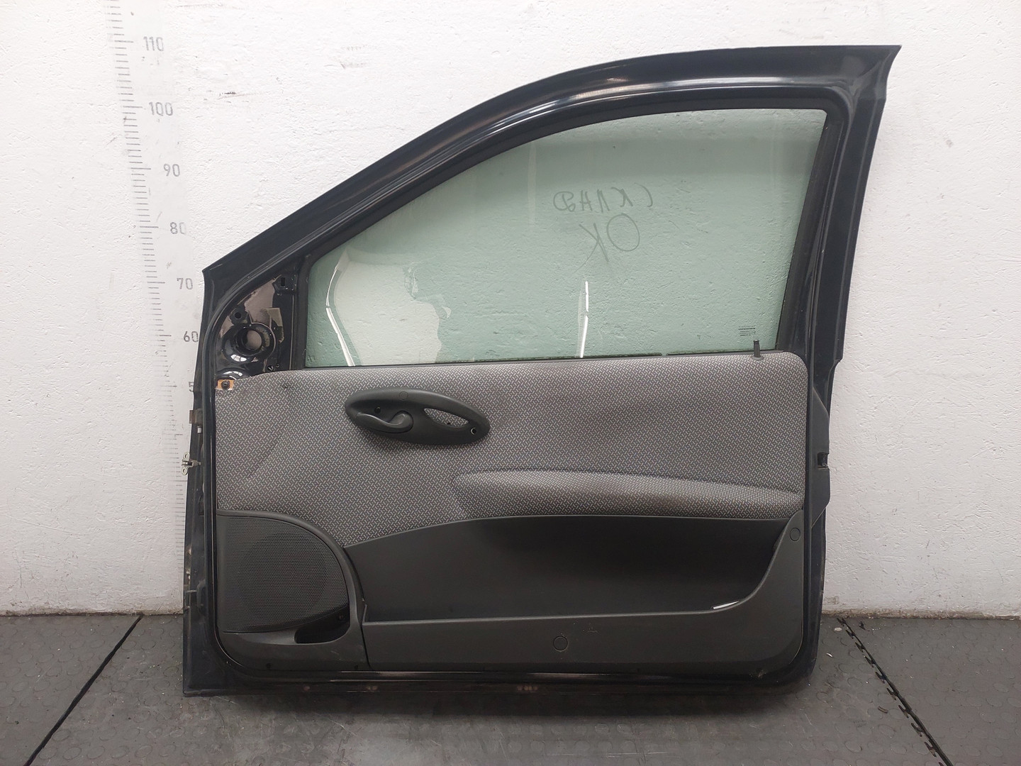 Дверь передняя правая