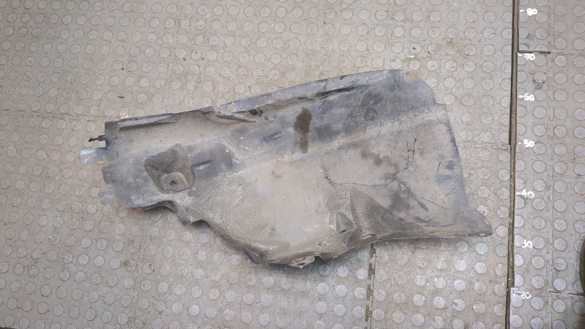 Локер передний правый