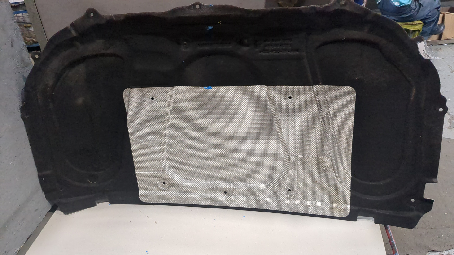 Шумоизоляция капота