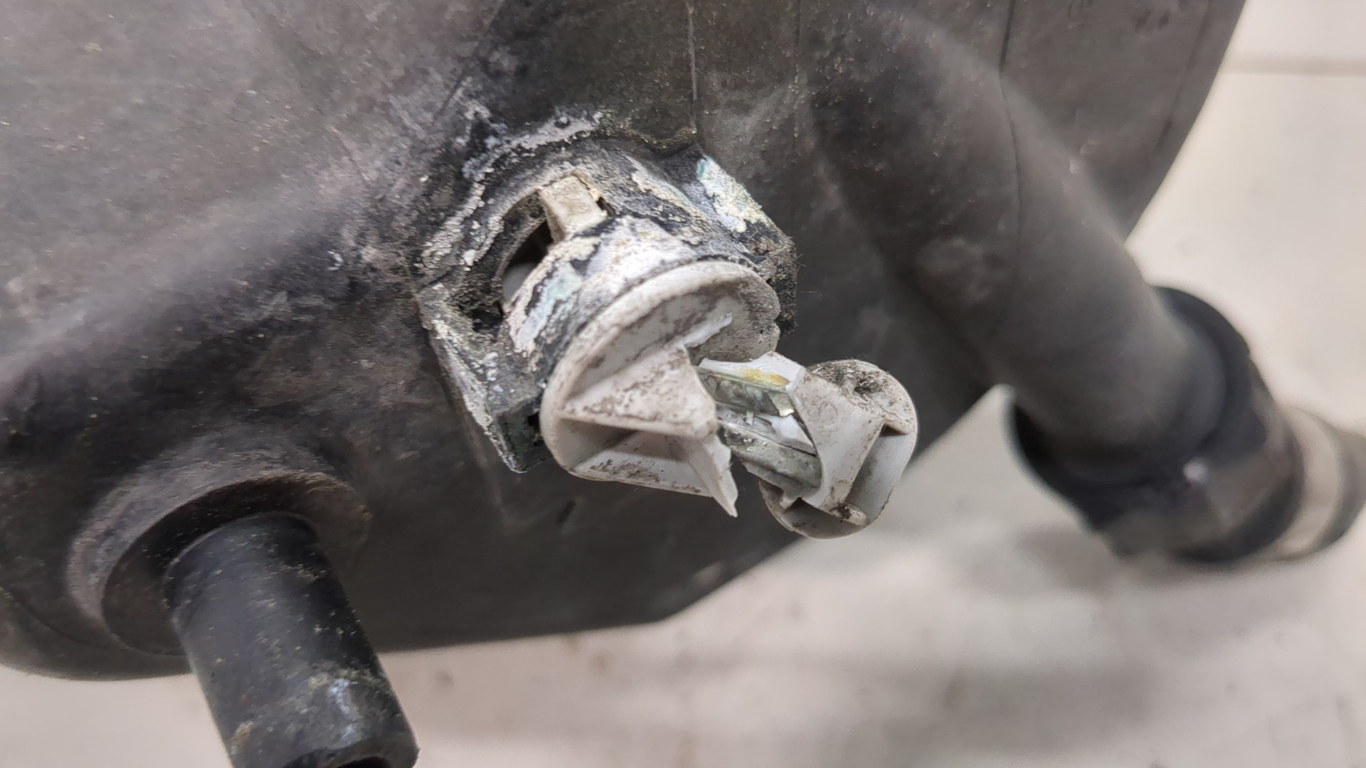 Бачок расширительный