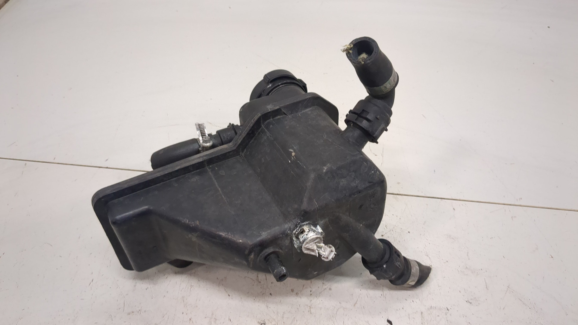 Бачок расширительный