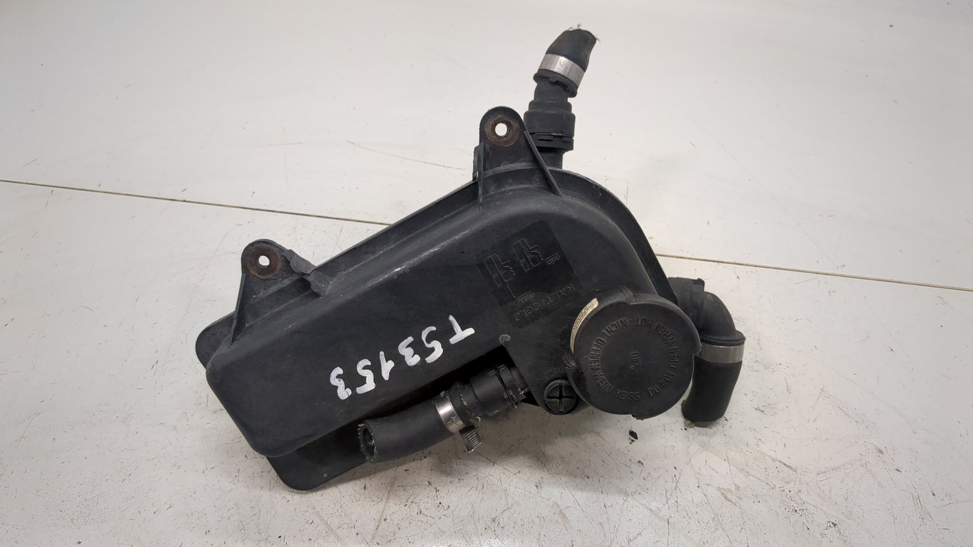 Бачок расширительный