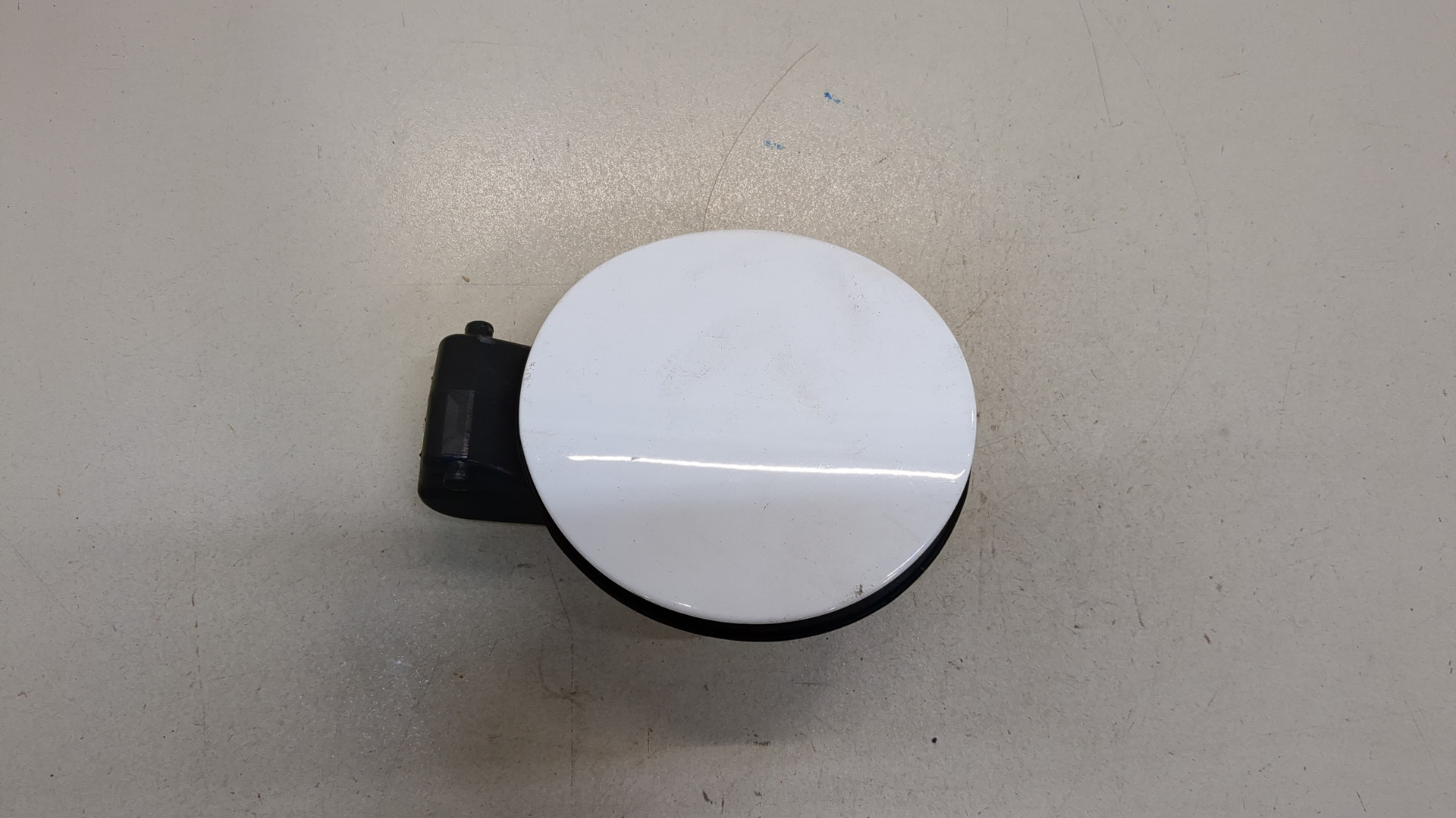 Лючок бензобака