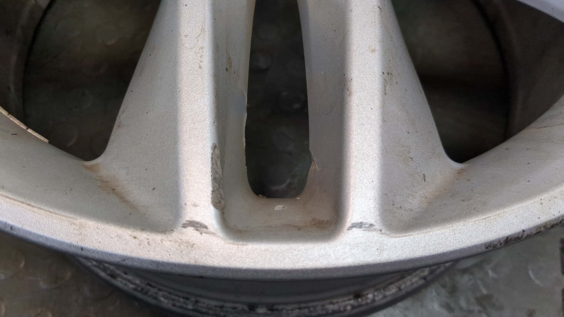 Диск колесный литой легкий сплав