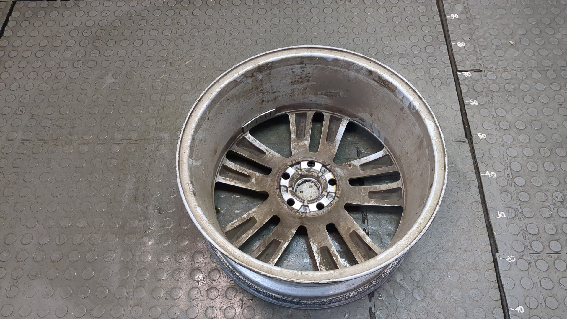 Диск колесный литой легкий сплав