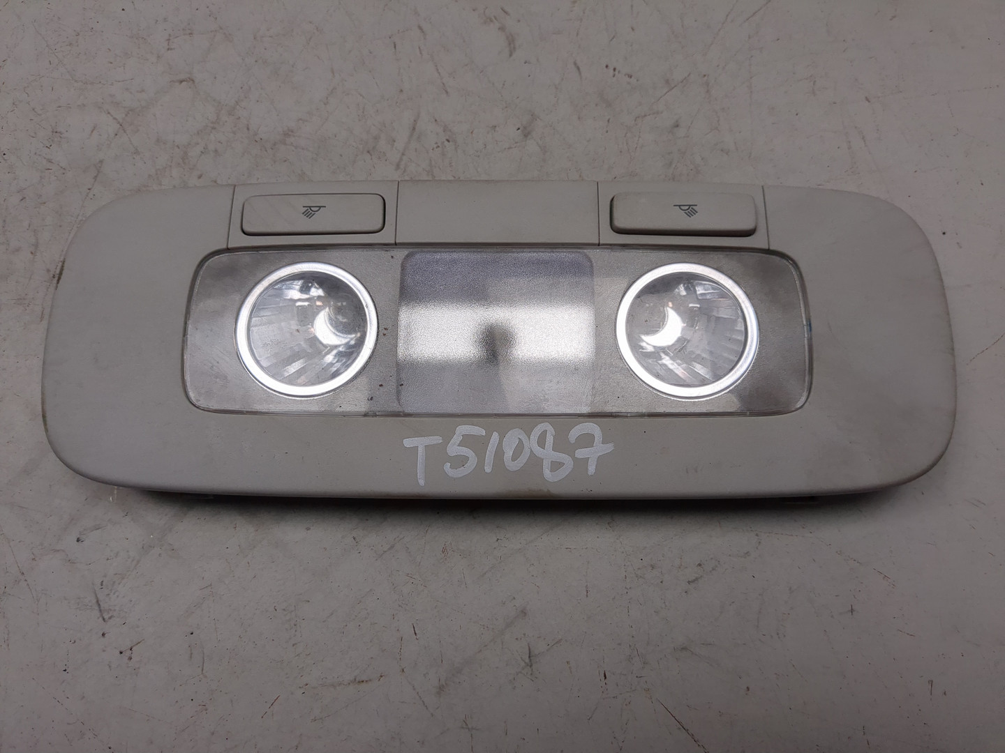 Плафон салонный