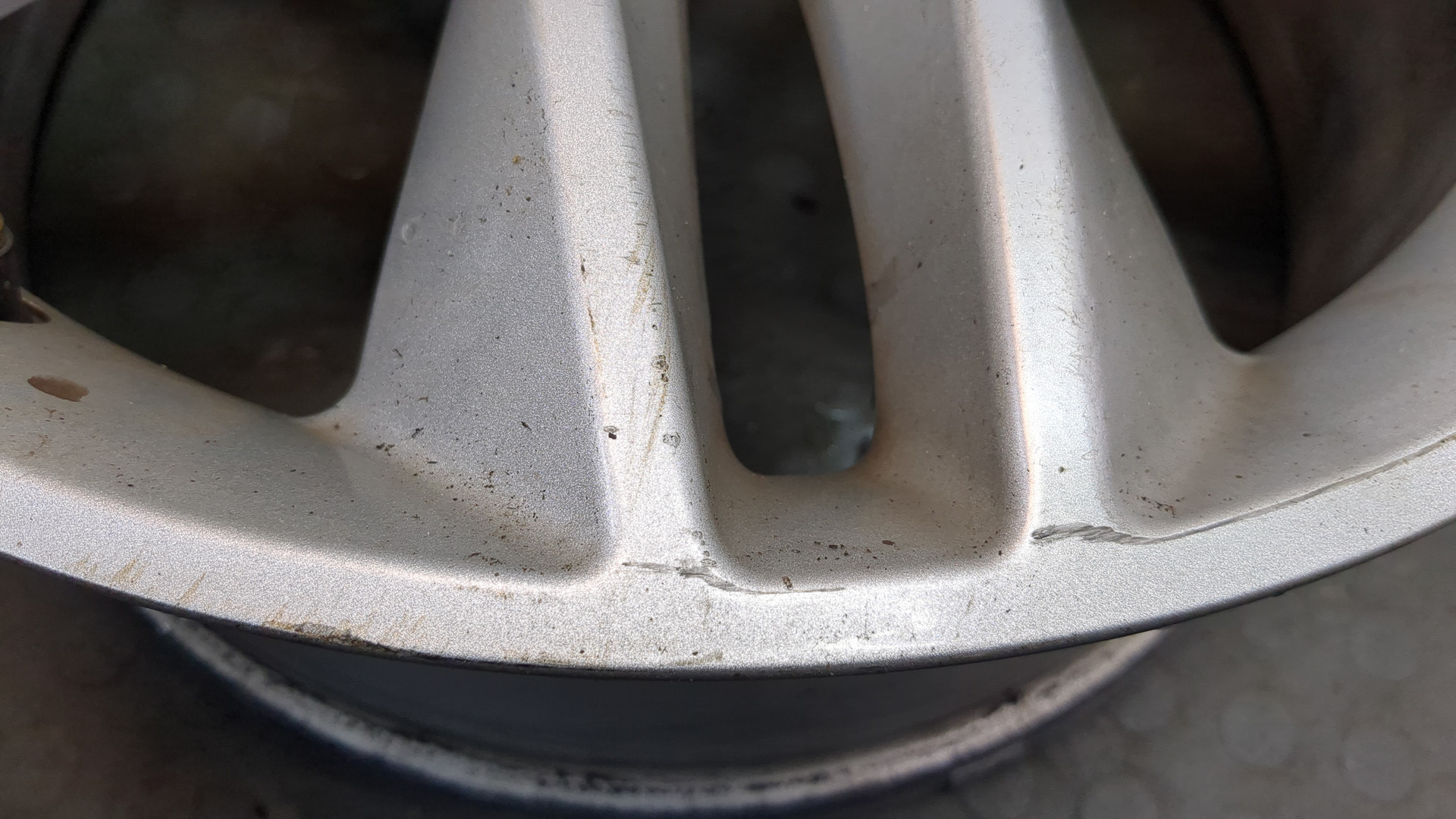 Диск колесный литой легкий сплав