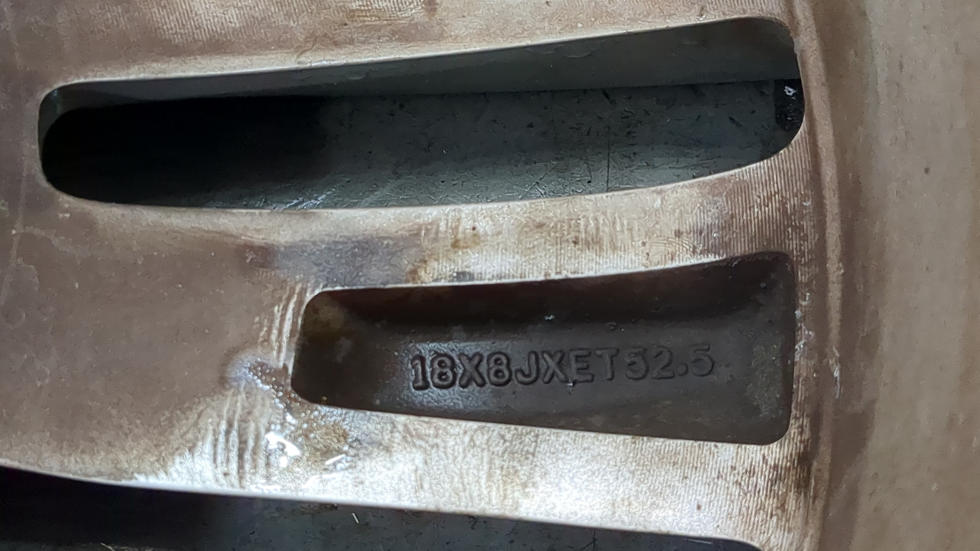 Диск колесный литой легкий сплав