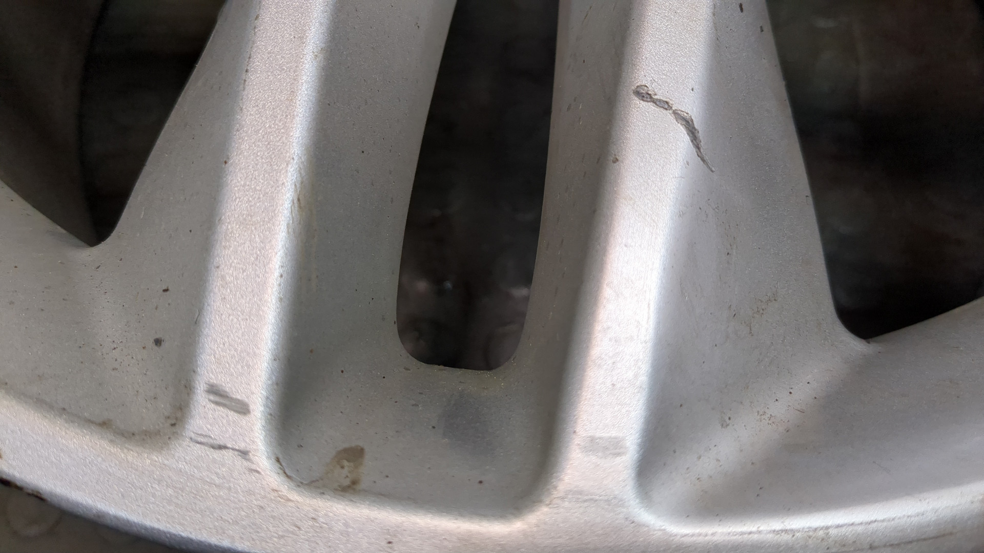 Диск колесный литой легкий сплав