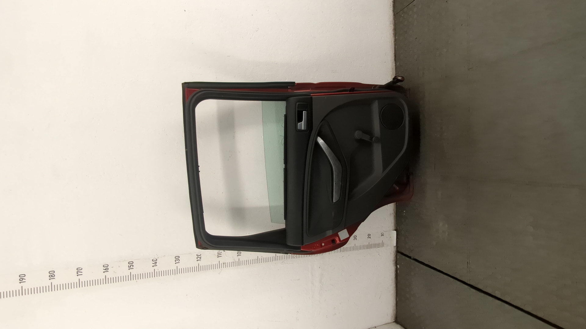 Дверь задняя левая