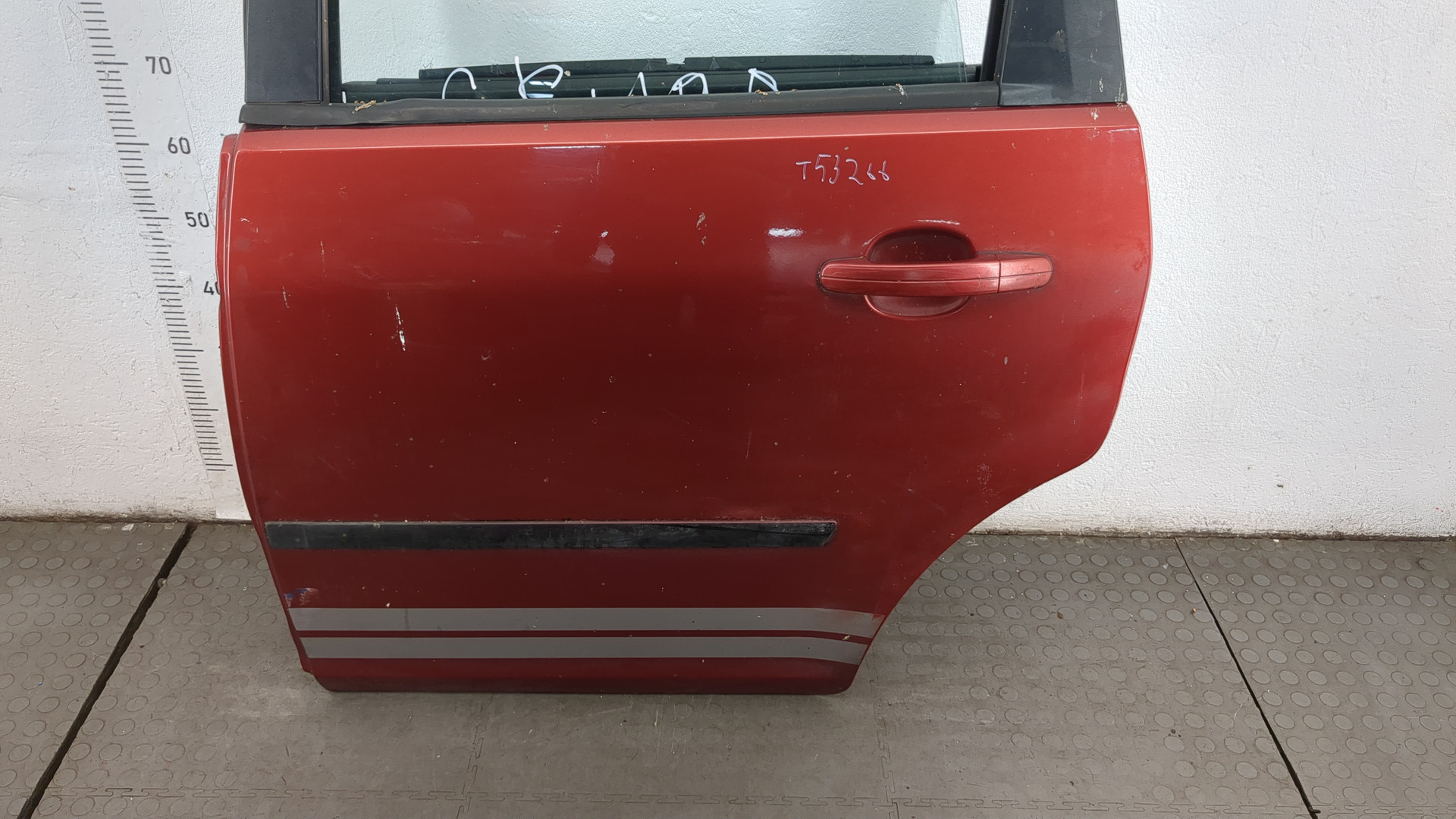 Дверь задняя левая