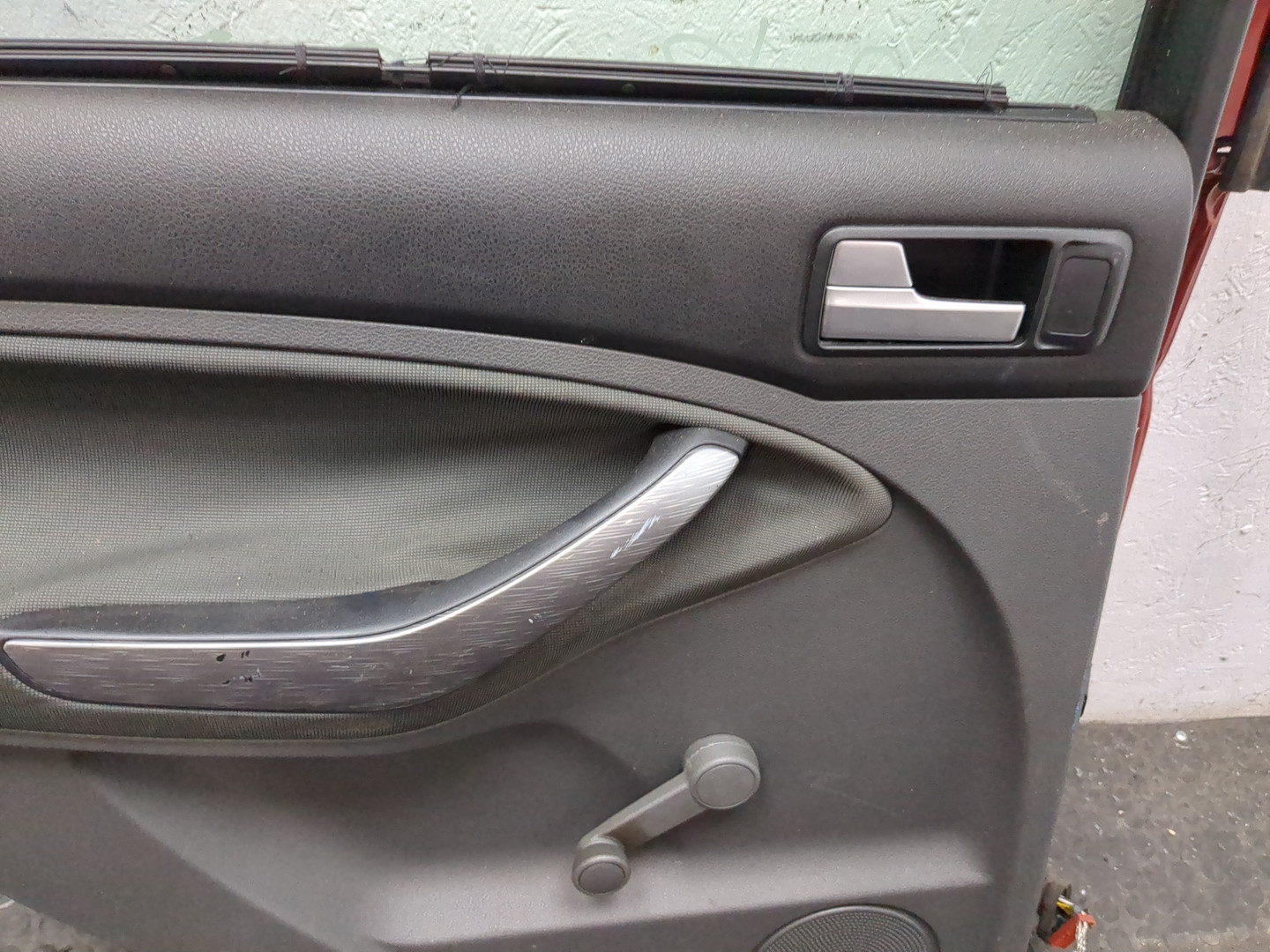 Дверь задняя левая